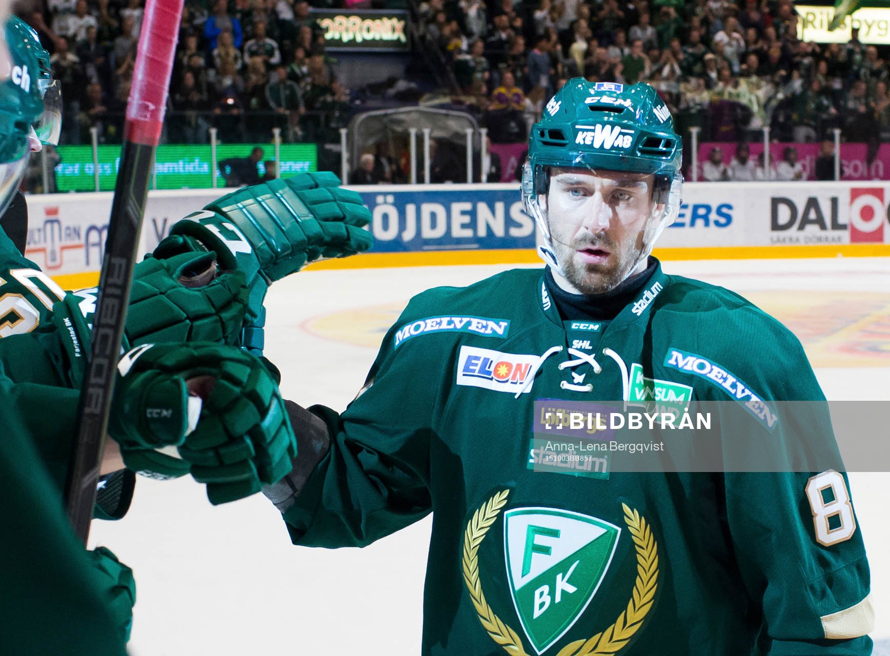 Färjestads Tomas Skogs firar mål 1-3