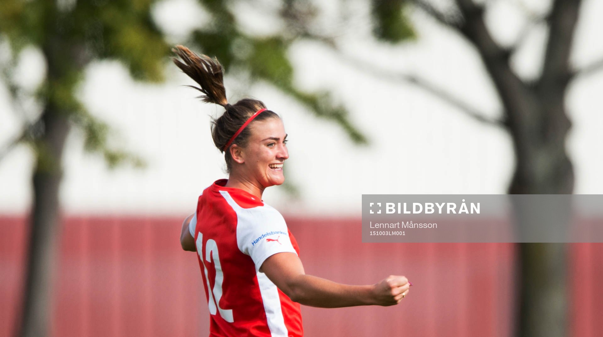 Färjestadens Lina Malmberg gör 0-2 i kvalmatchen till
