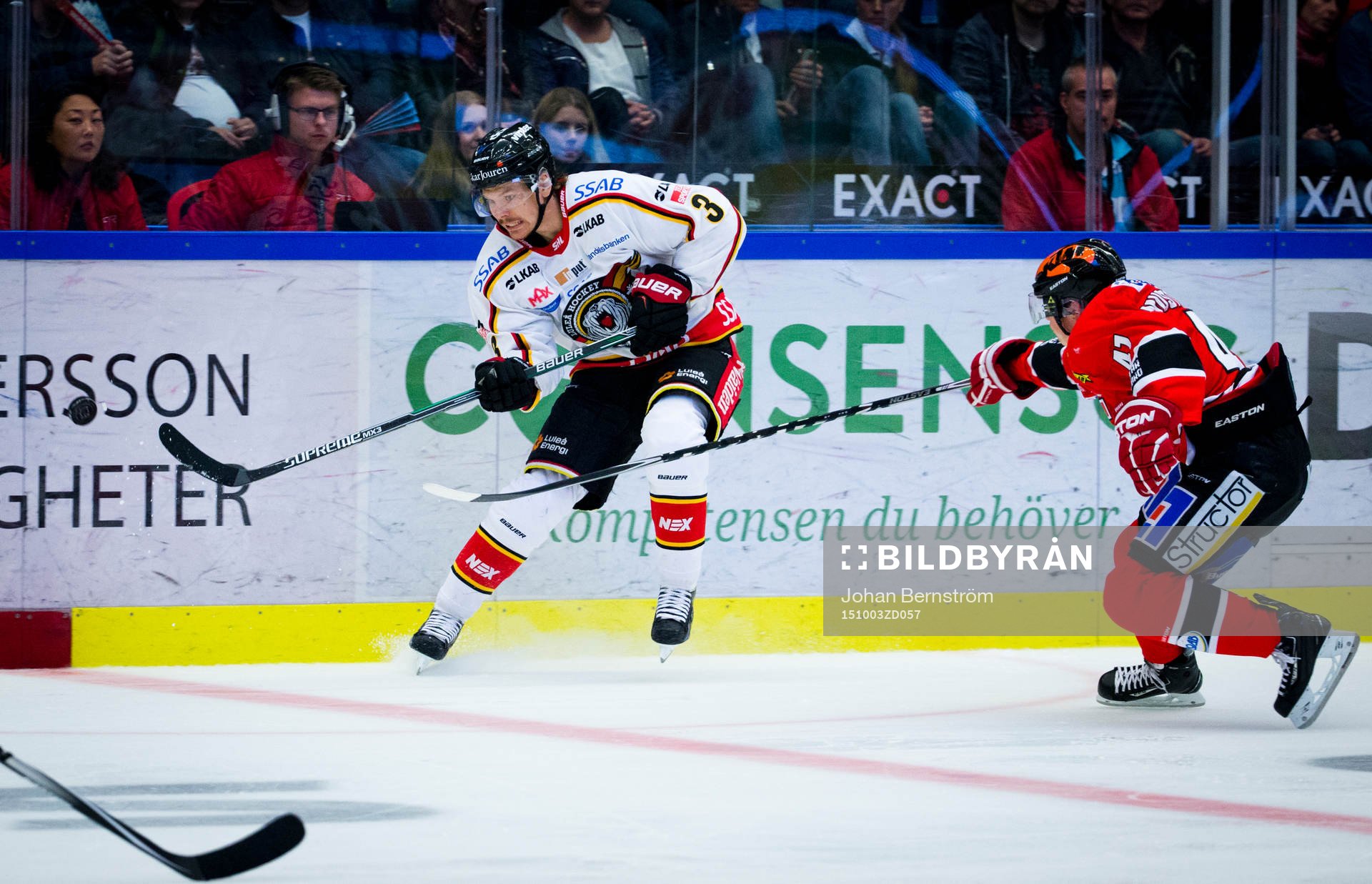Luleås Marcus Oskarsson och Örebros Joel Mustonen
