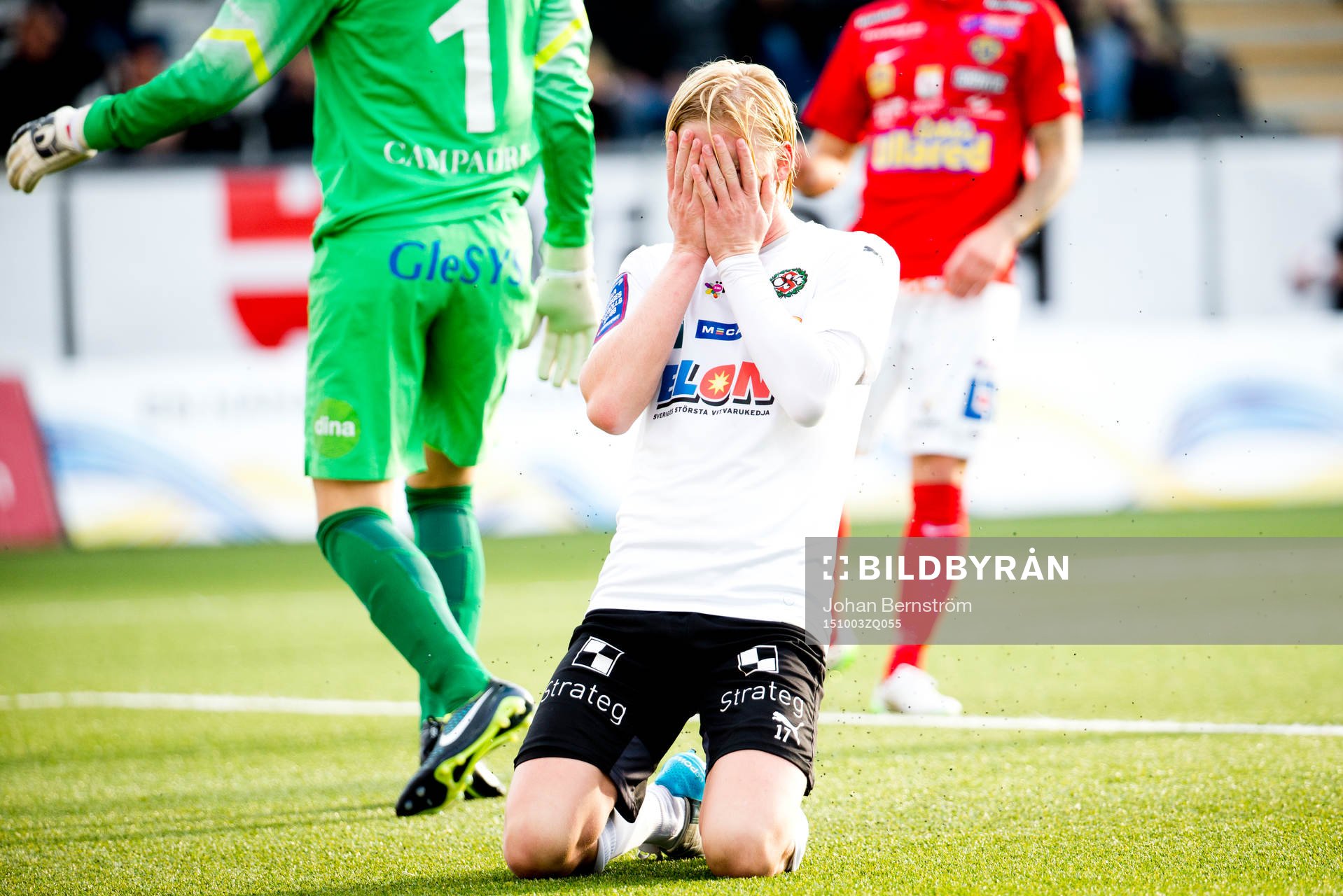 Örebros Karl Holmberg deppar