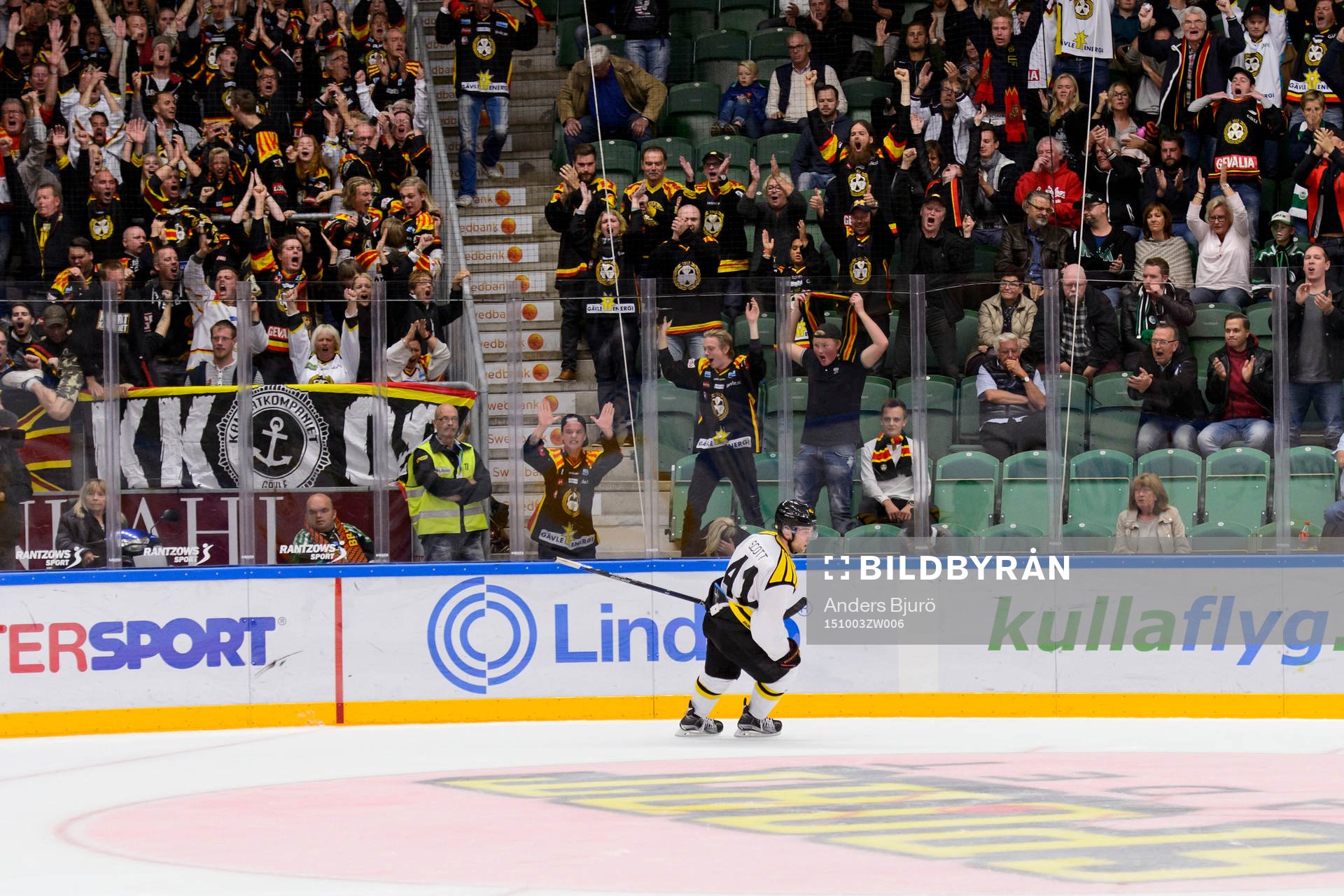 Brynäs Greg Scott jublar