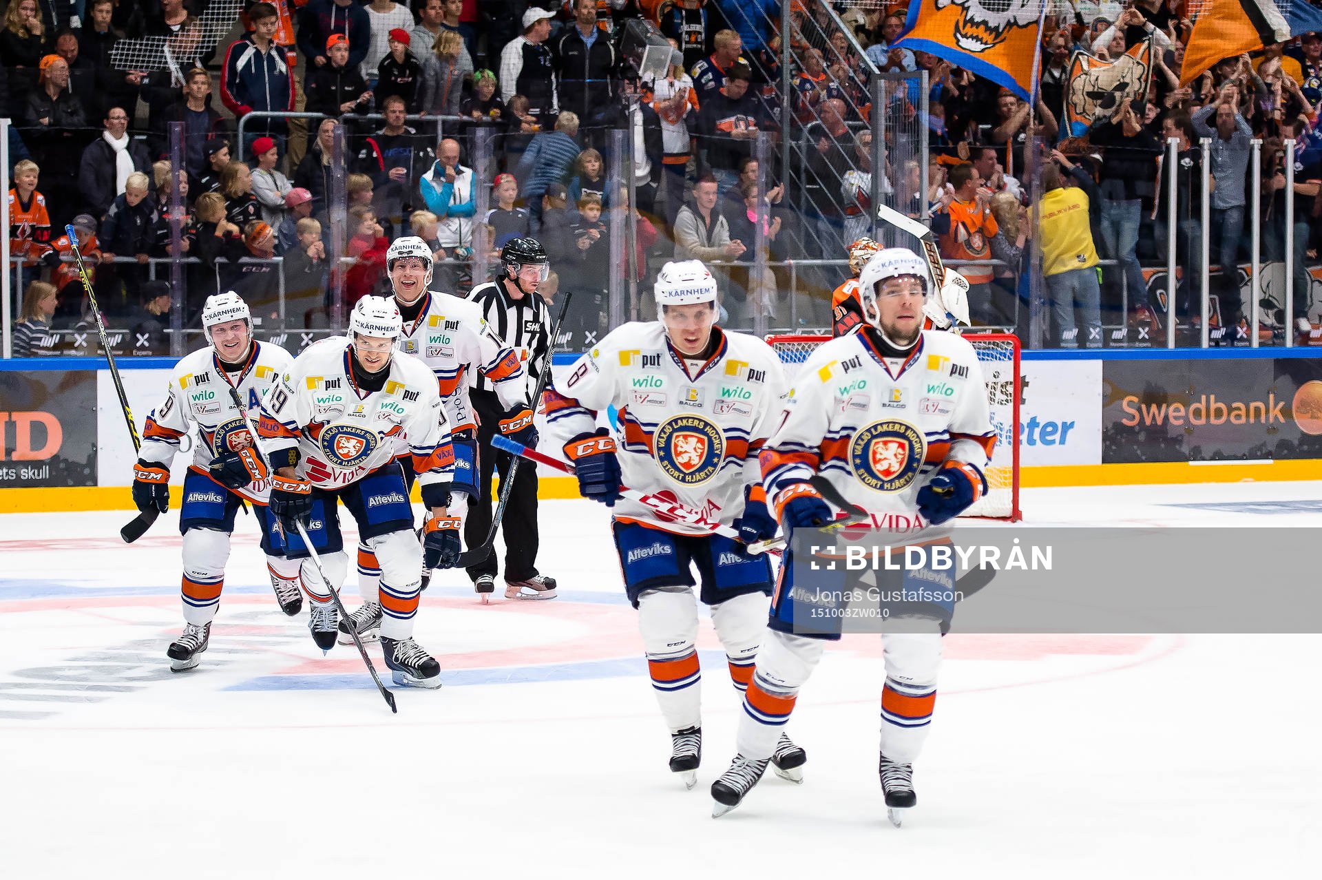 Växjös Tuomas Kiiskinen har gjort 4-1 till Växjö och