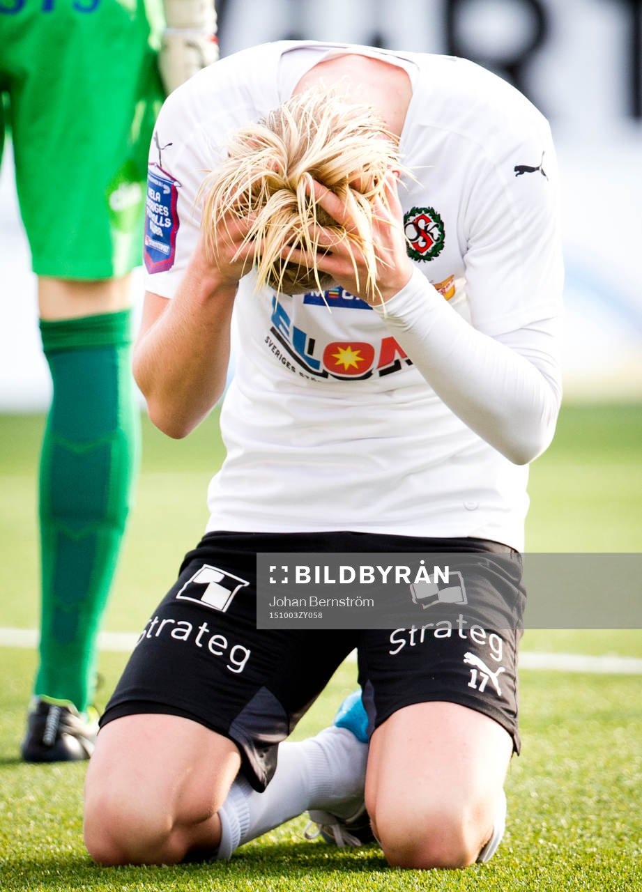Örebros Karl Holmberg deppar