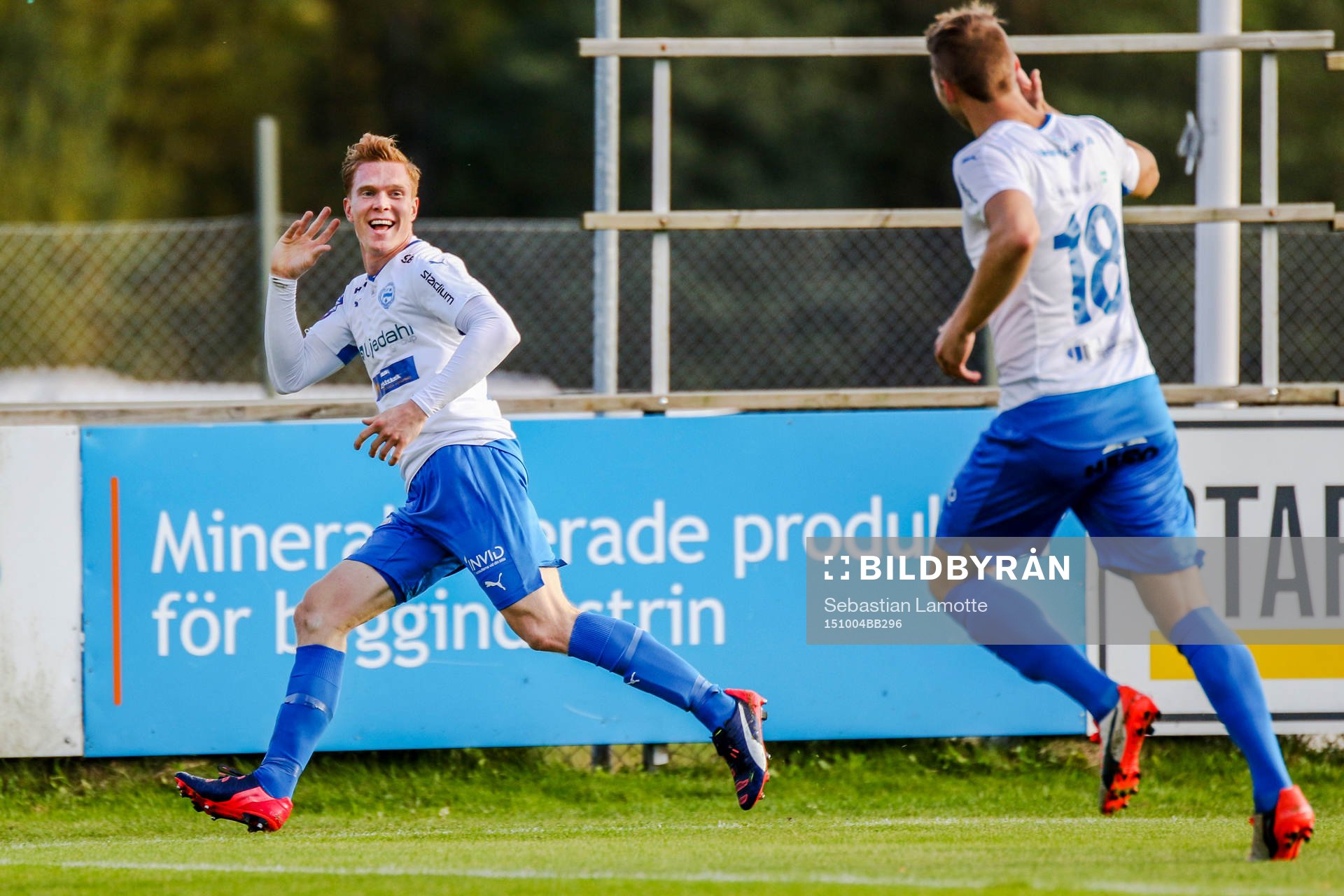 Värnamos David Engström jublar