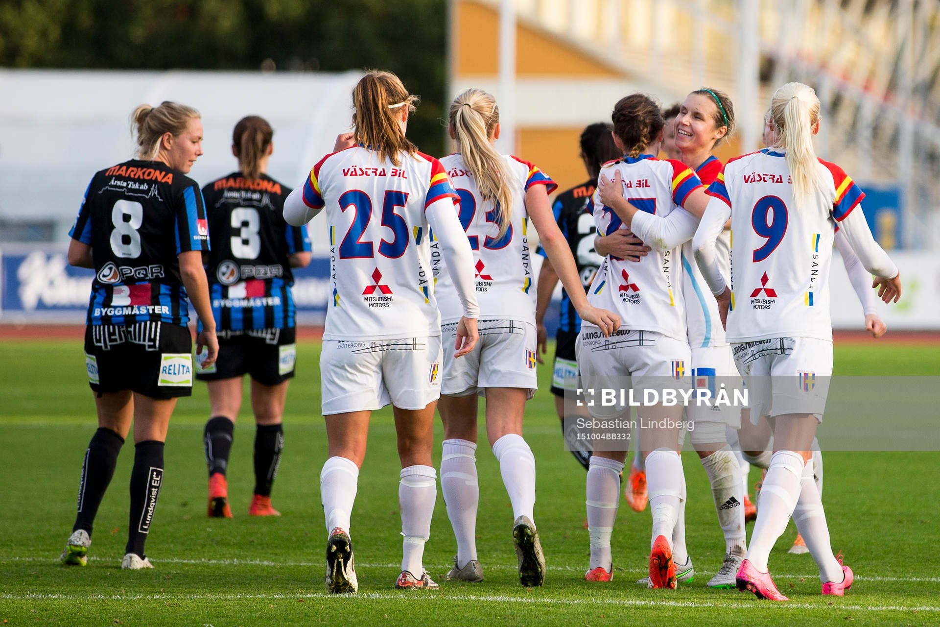 Hovås Billdals Frida Boriero kramas om av en glad Hovås