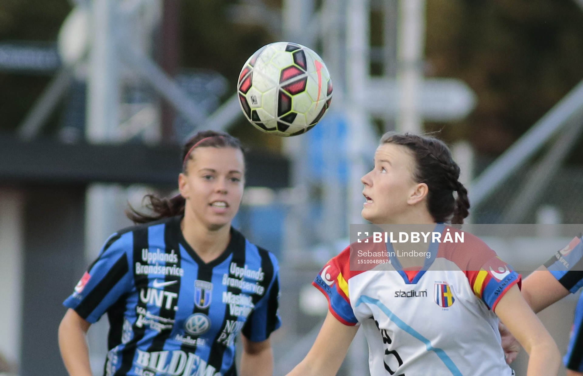 Hovås Billdals Frida Boriero i mitten i bild