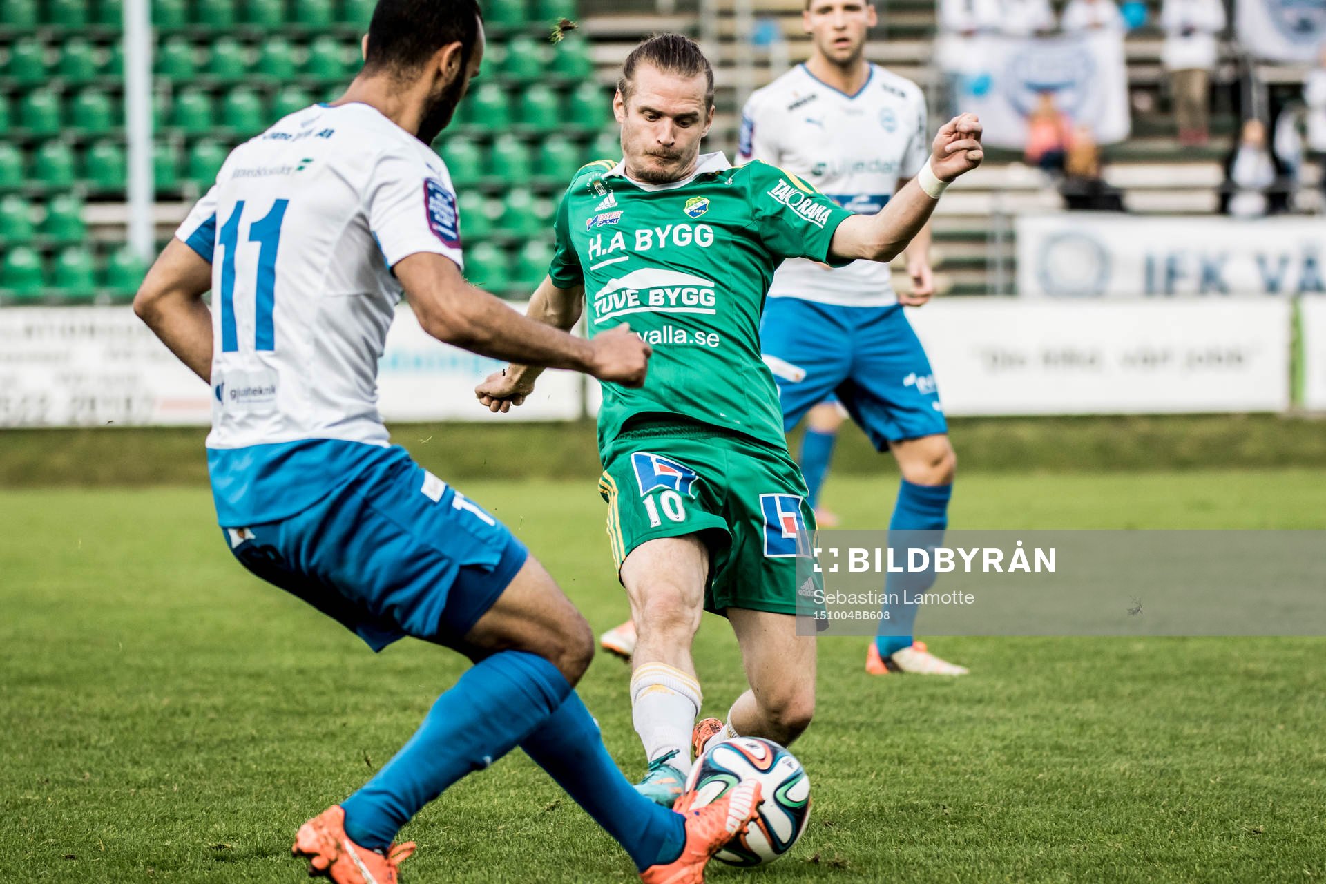 Ljungskiles Jonas Lindberg och Värnamos Issam Jebali