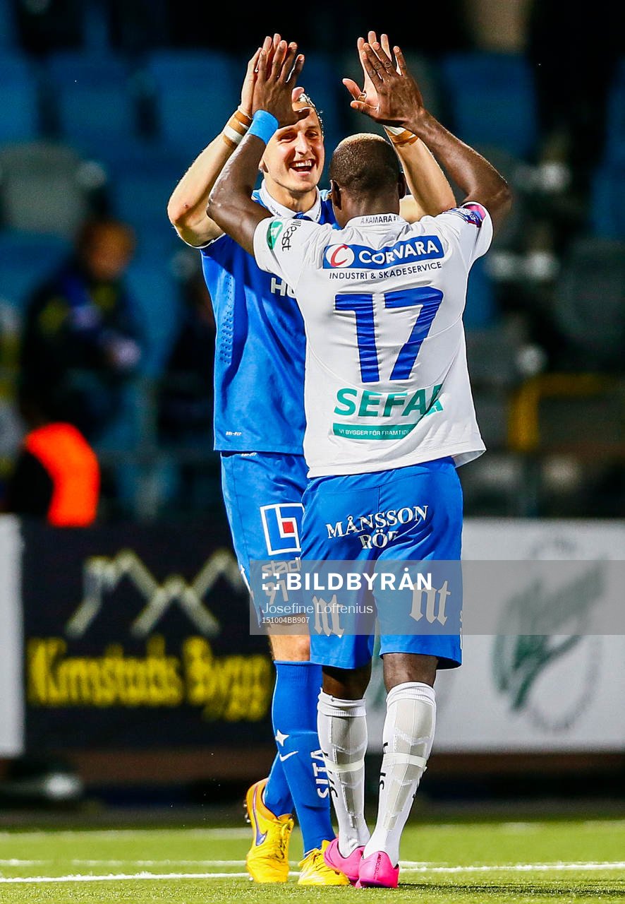 Norrköpings målvakt David Mitov Nilsson och Alhaji Kamara