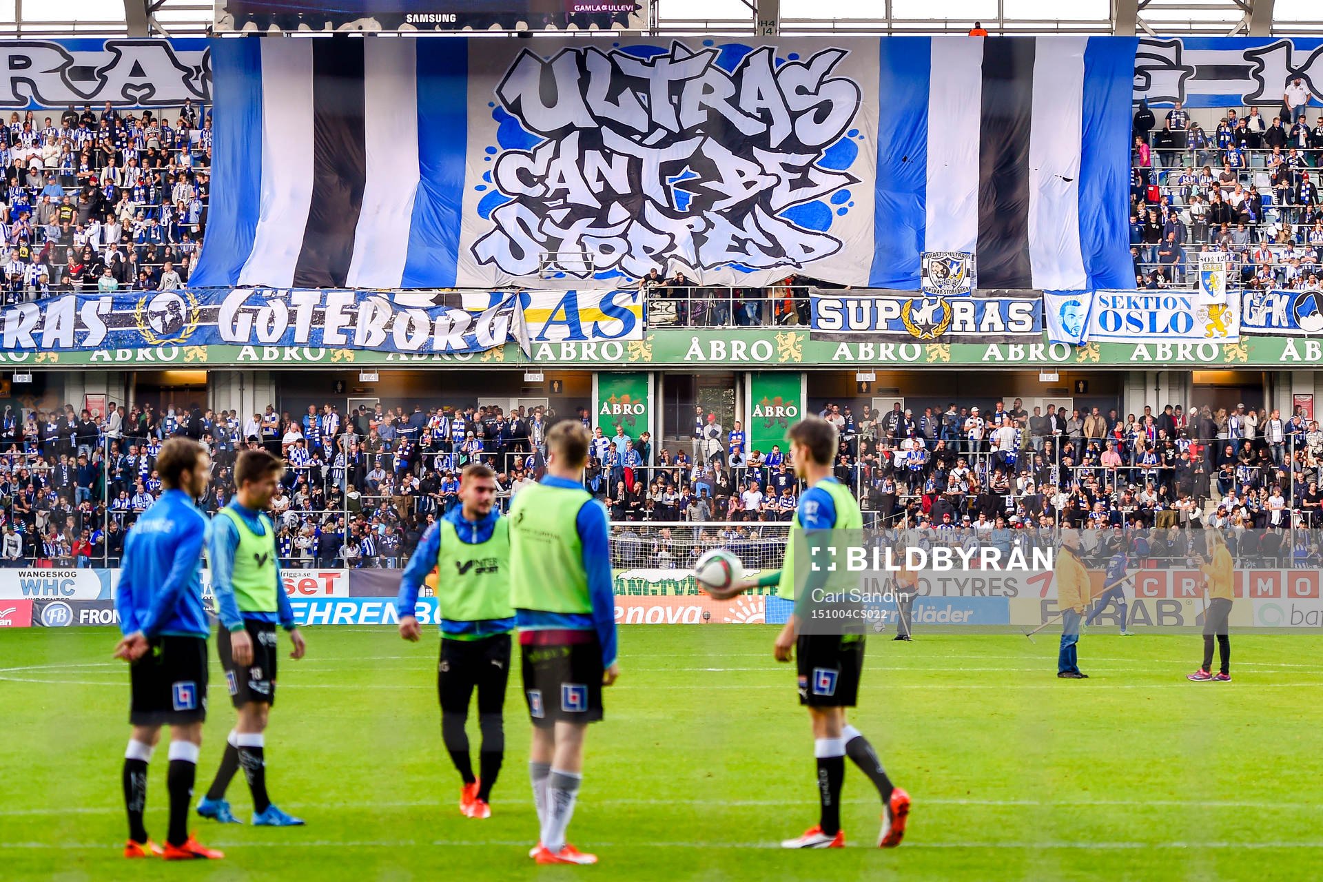 IFK Göteborgs klack Ultras med tifo