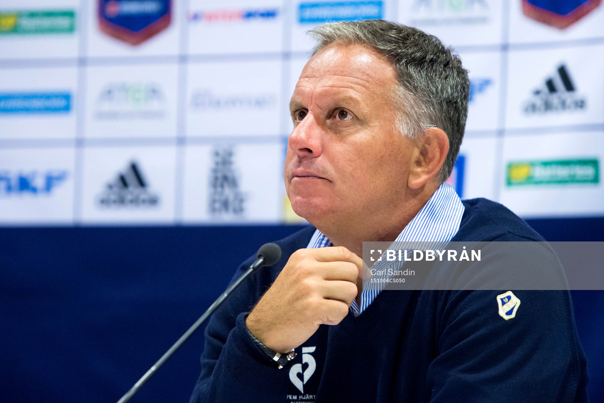 Halmstads tränare Janne Jönsson på en presskonferens efter fotbollsmatchen i Allsvenskan mellan IFK Göteborg och Halmstad den 4 oktober 2015 i Göteborg.