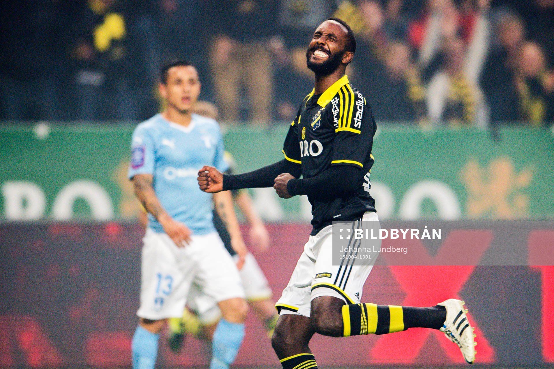 s Henok Goitom jublar