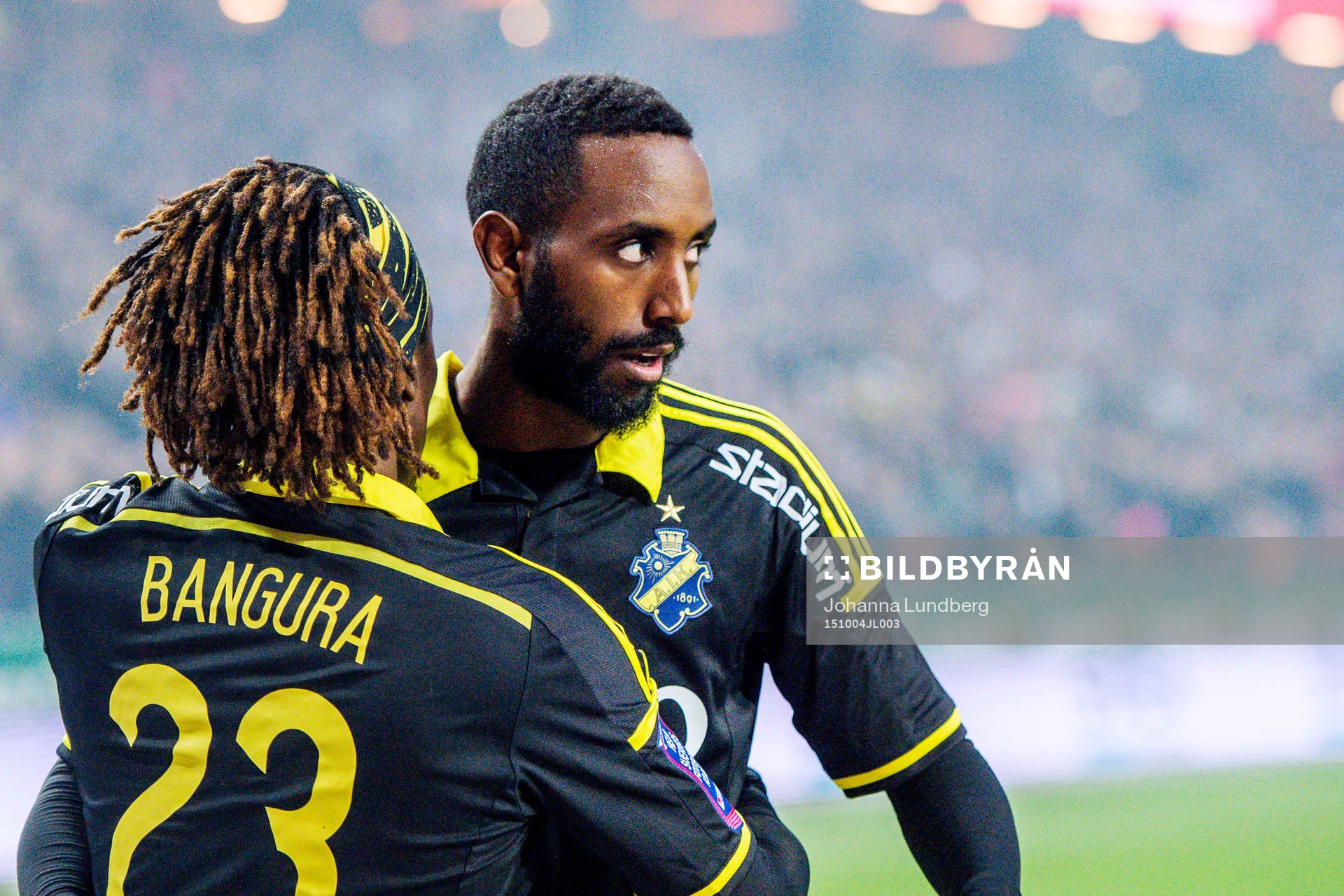 s Henok Goitom jublar