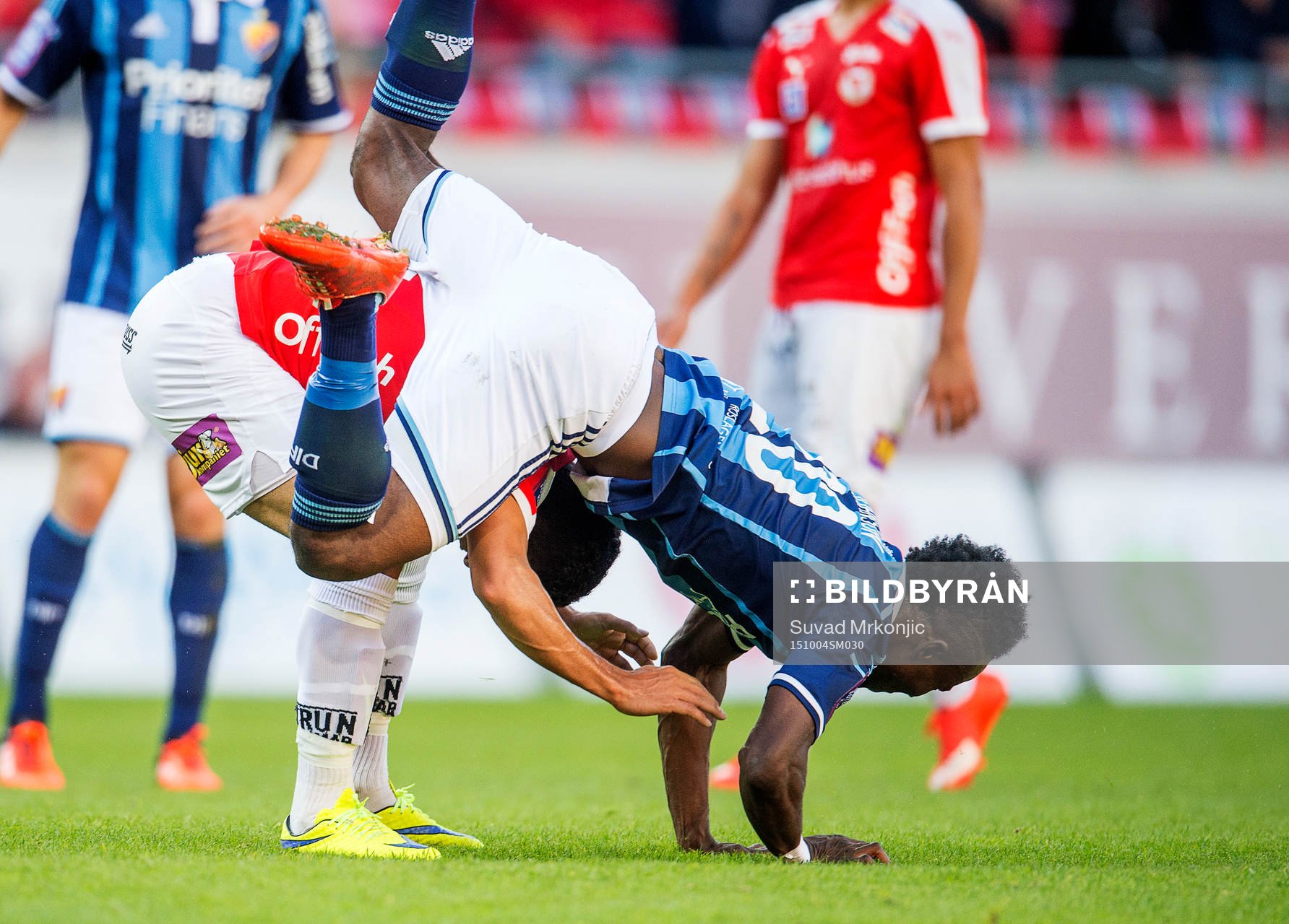 Kalmars Ismael Silva Lima och Djurgårdens Sam Johnson