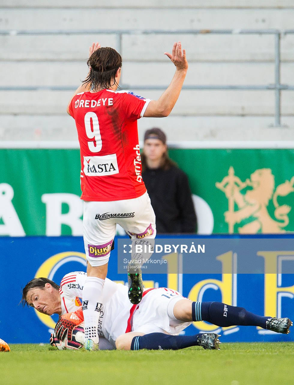 Djurgårdens målvakt Kenneth Høie och Kalmars Marcus
