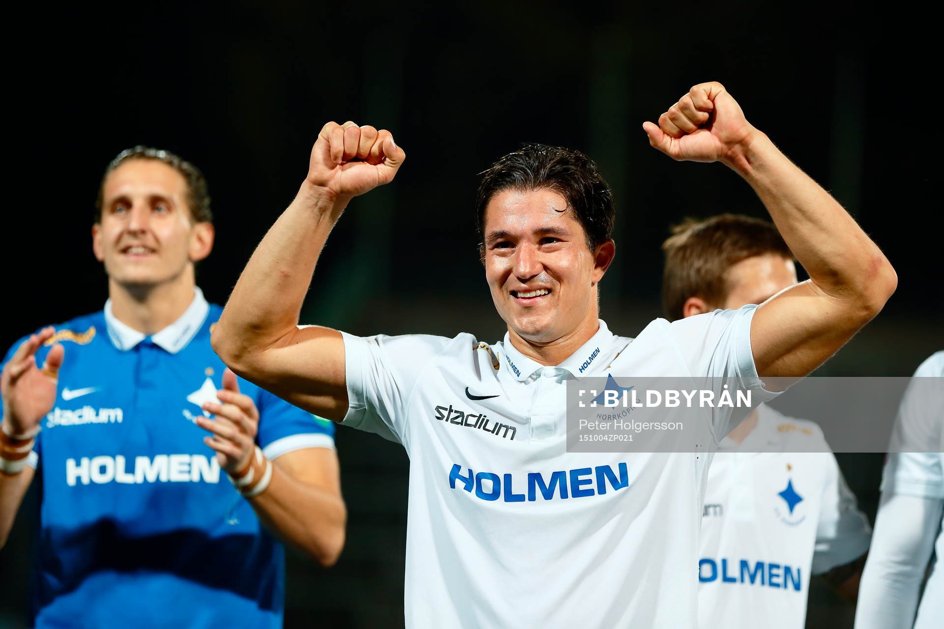 Norrköpings David Boo Wiklander jublar