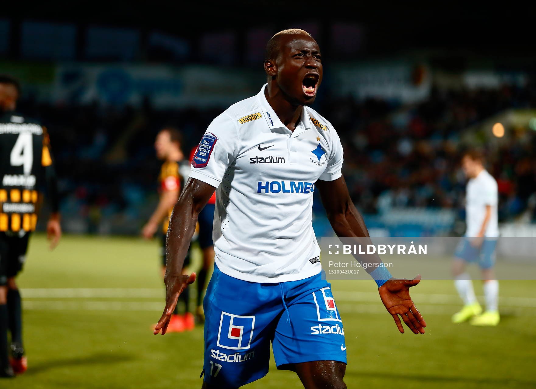 Norrköpings Alhaji Kamara jublar