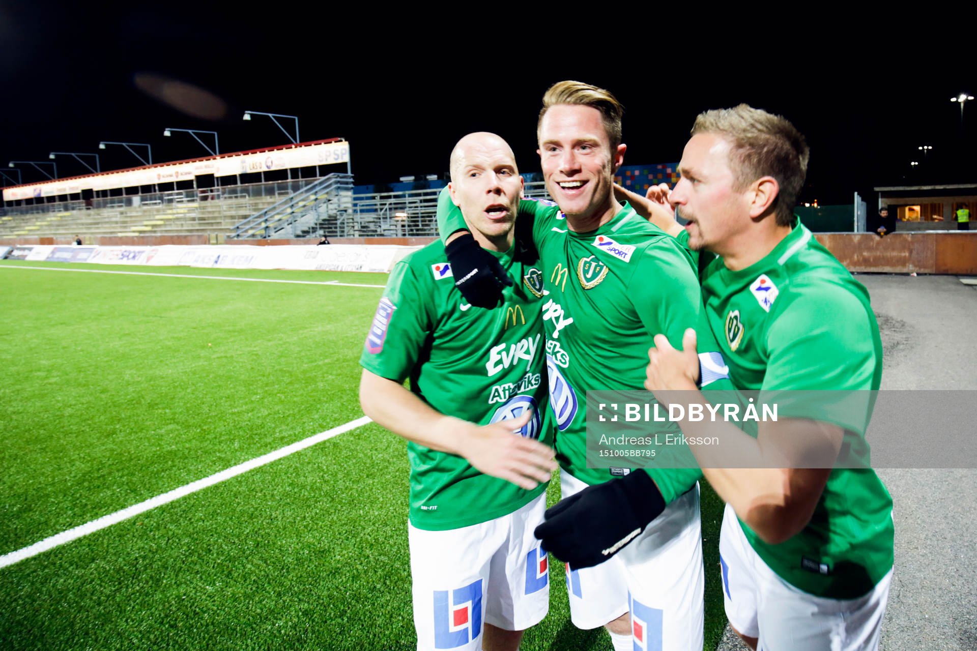 Jönköpings Tommy Thelin jublar