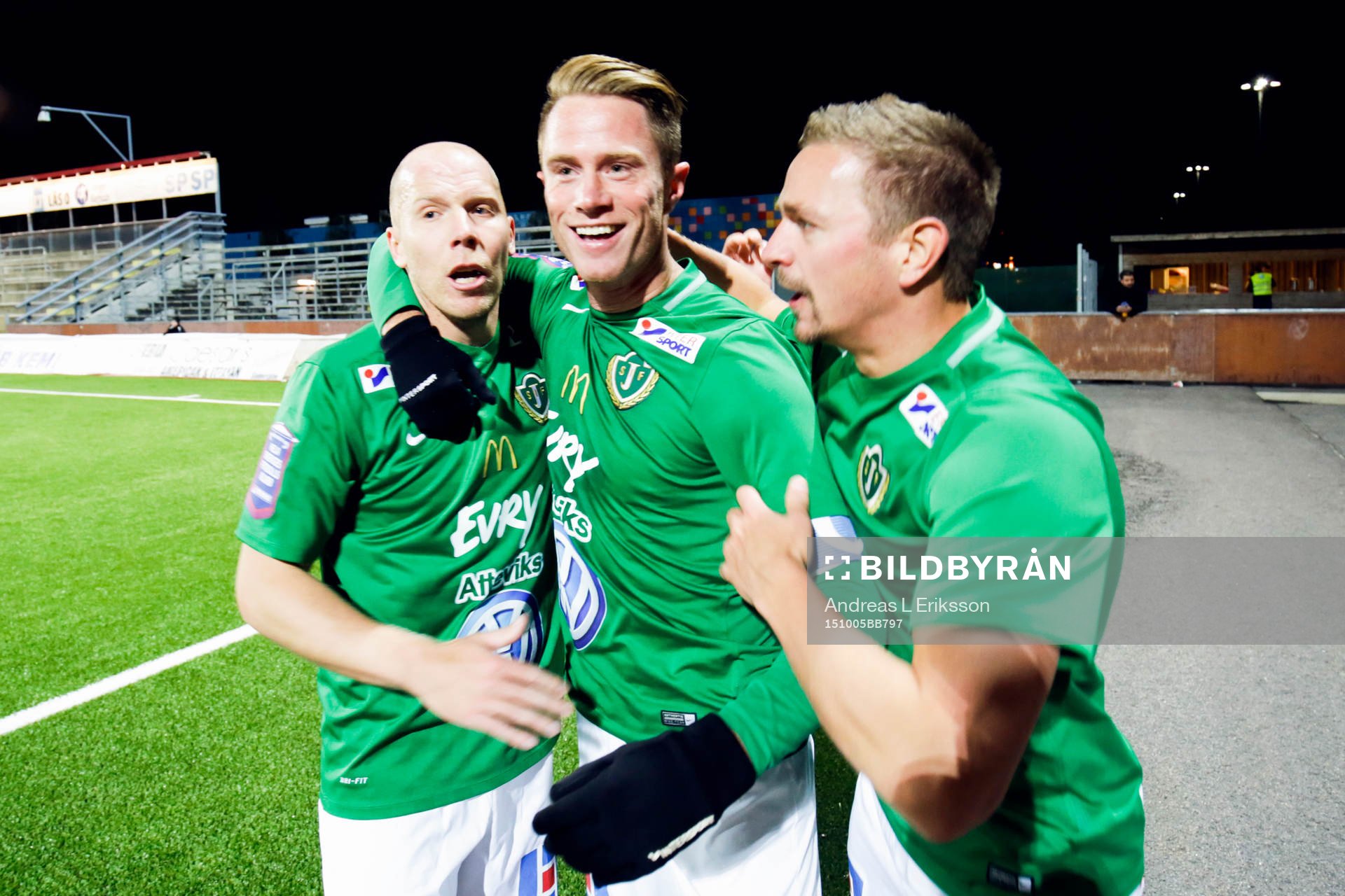 Jönköpings Tommy Thelin jublar