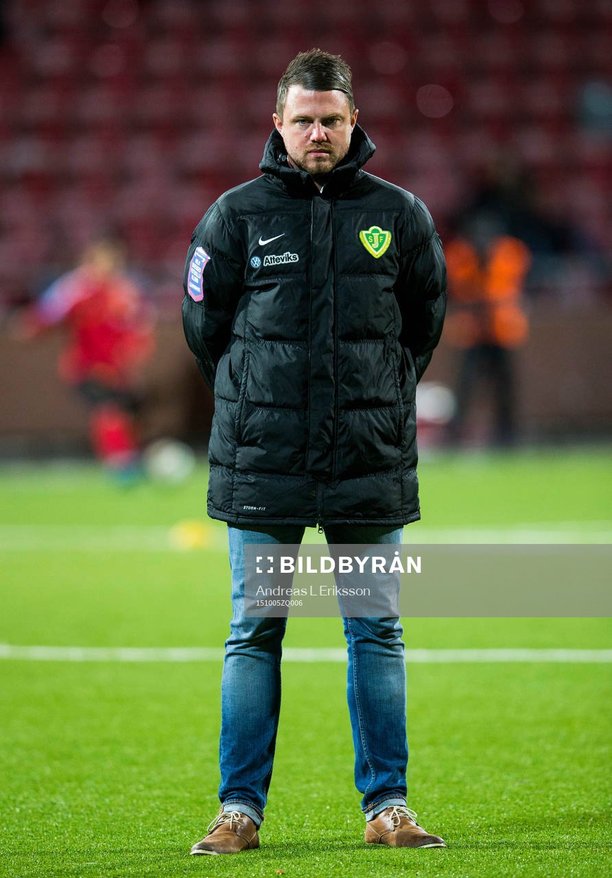 Jönköpings tränare Jimmy Thelin innan fotbollsmatchen i