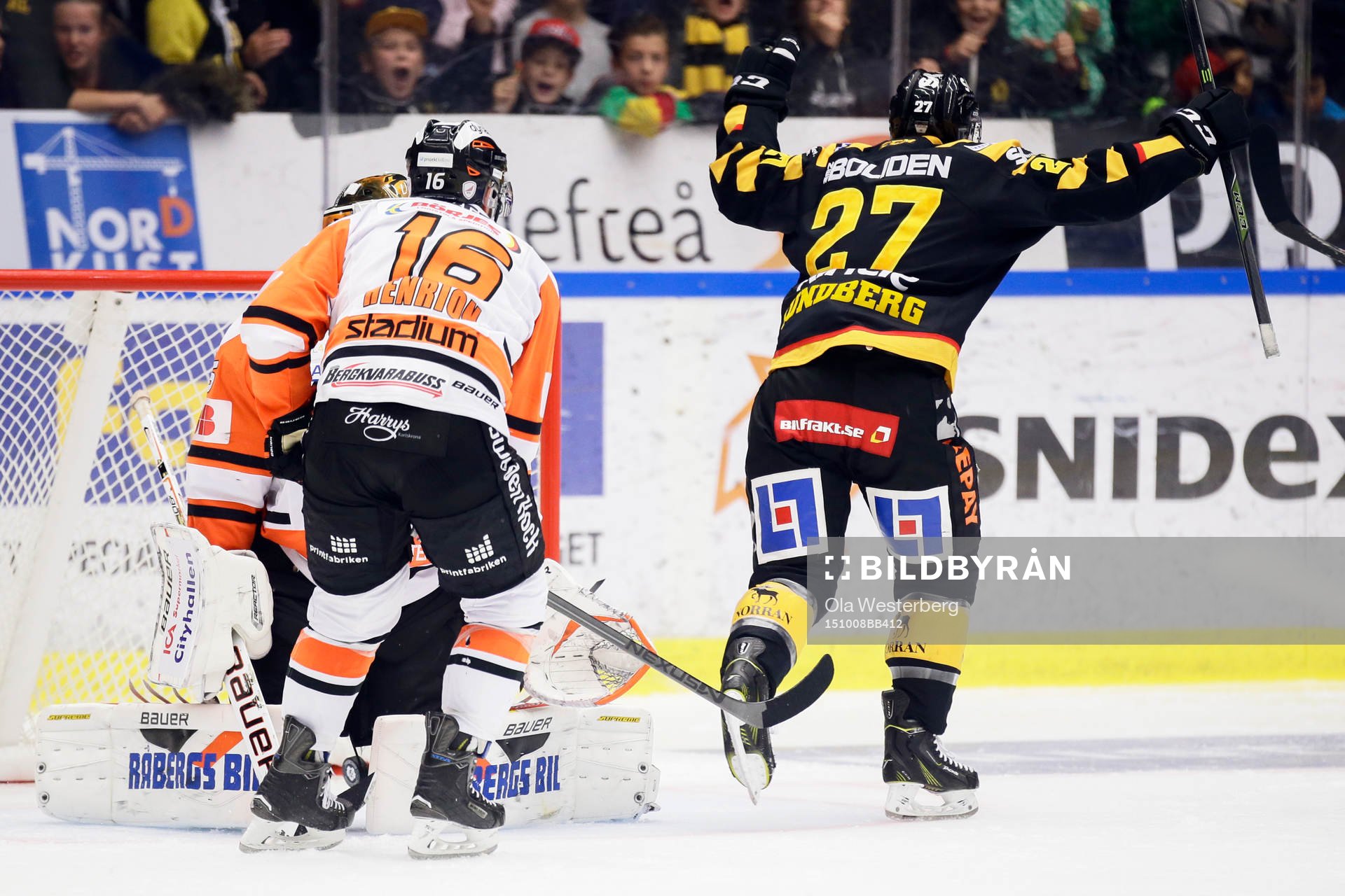 Skellefteås Martin Lundberg jublar