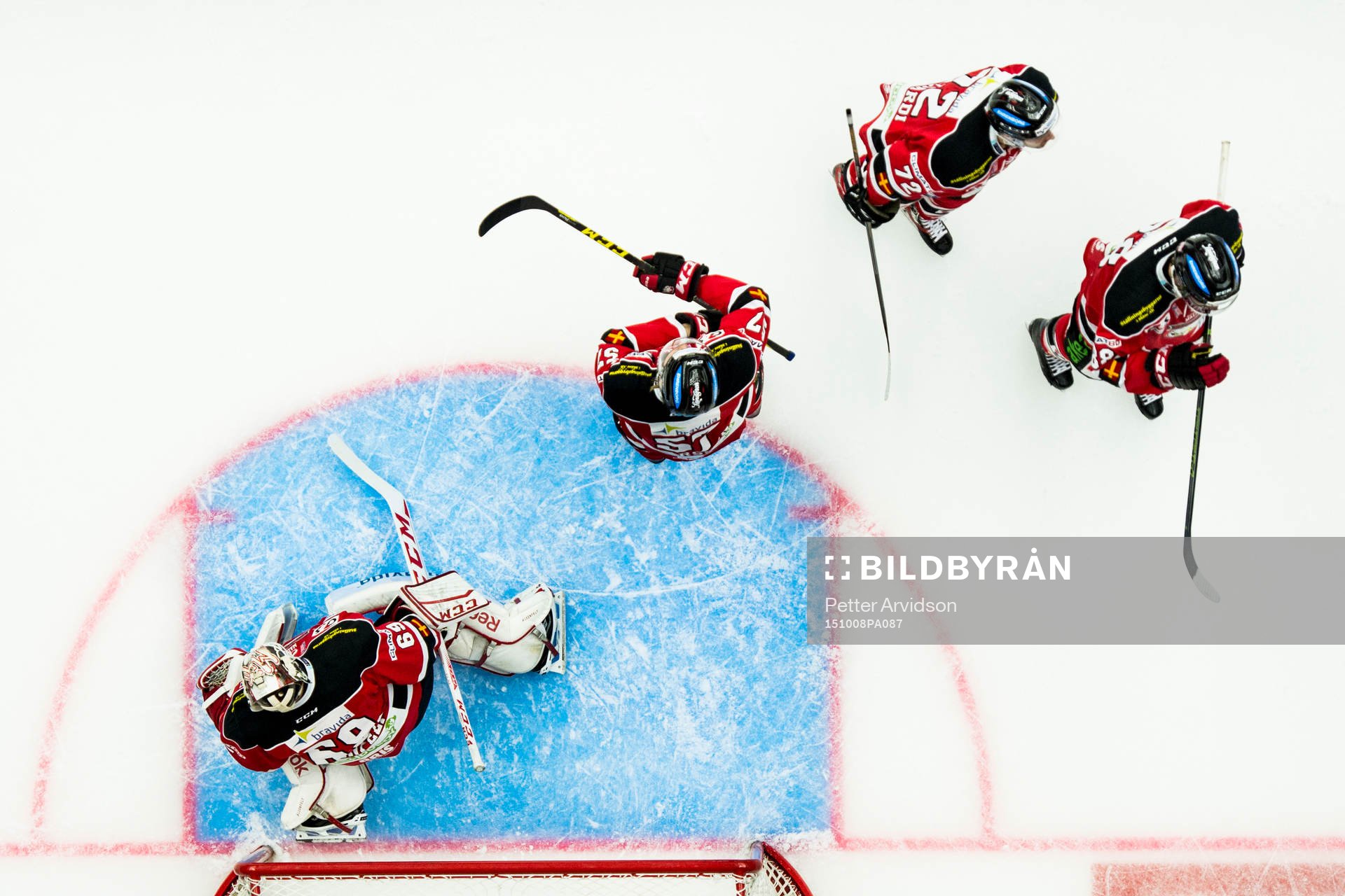 Malmö Redhawks målvakt målvakt Oscar Alsenfelt  och