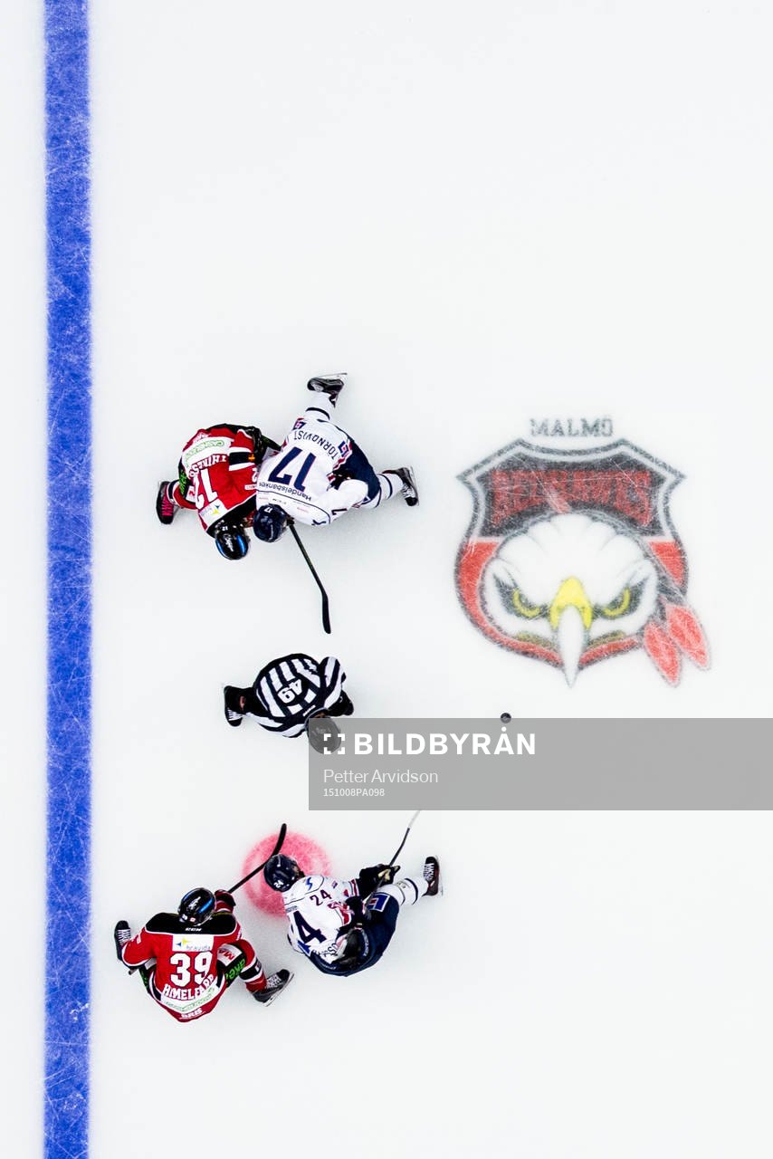 Tekning mellan Malmö Redhawks Andreas Thuresson och Eric