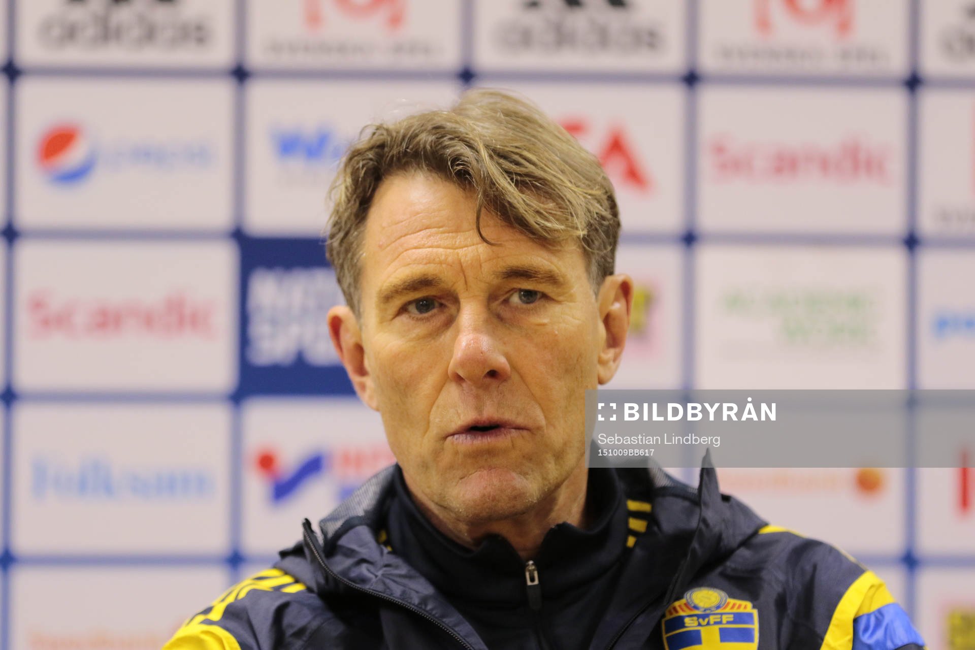Sveriges förbundskapten Håkan Ericson efter fotbollsmatchen EM-kvalet mellan Sverige och Estland den 9 oktober 2015 i Uppsala.
