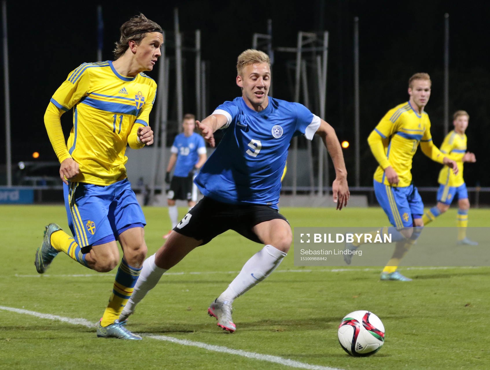 Sveriges Kristoffer Olsson, Estlands Magnus Karofeld