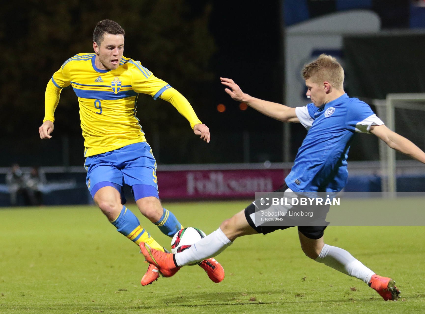 Sveriges Kerim Mrabti, Estlands Joseph Saliste