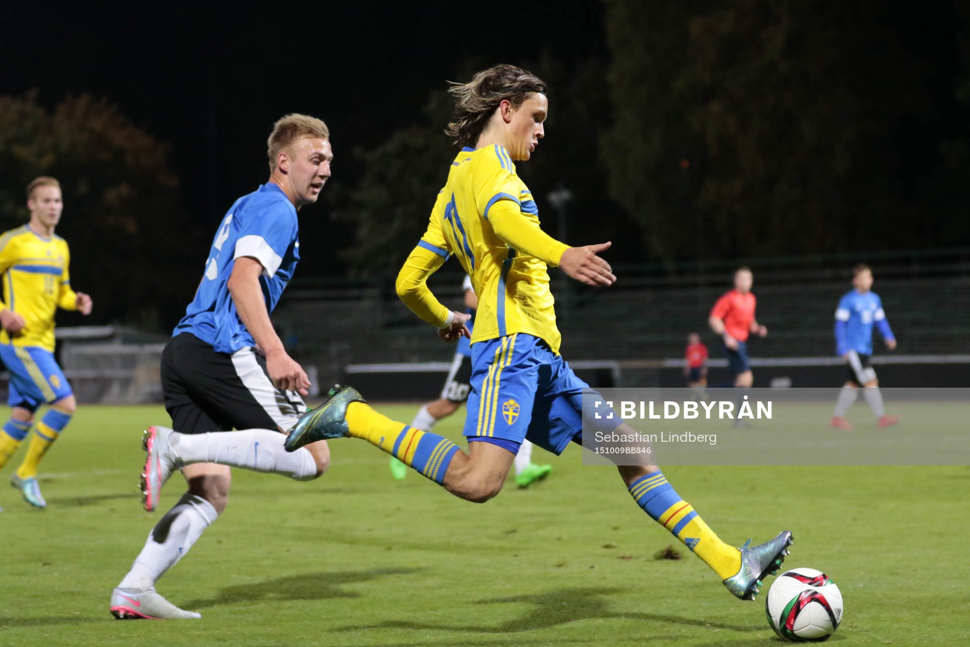 Sveriges Kristoffer Olsson, Estlands Magnus Karofeld