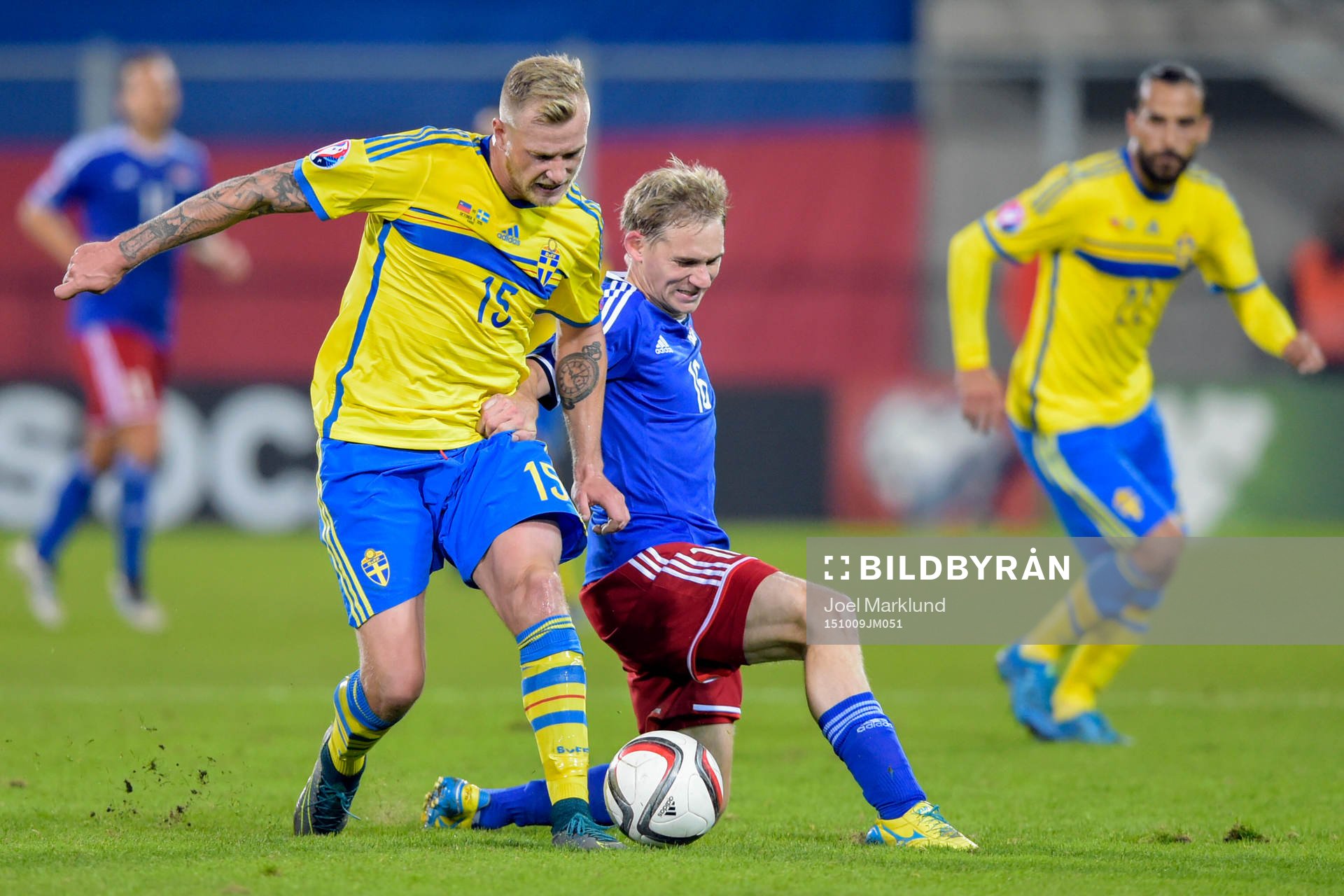Sveriges John Guidetti och Liechtensteins Martin Rechsteiner