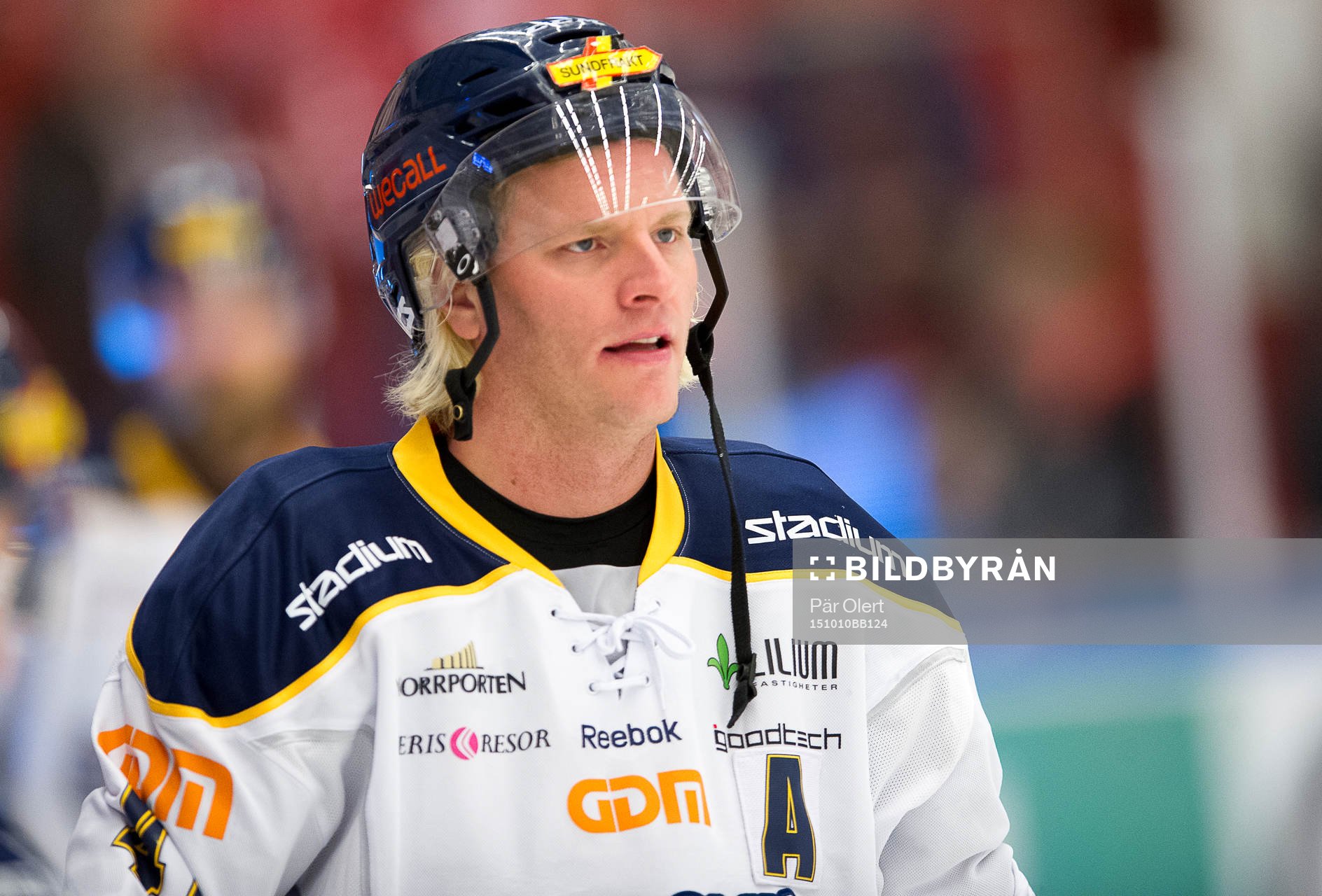 Sundsvall Mathias Månsson värmer upp innan