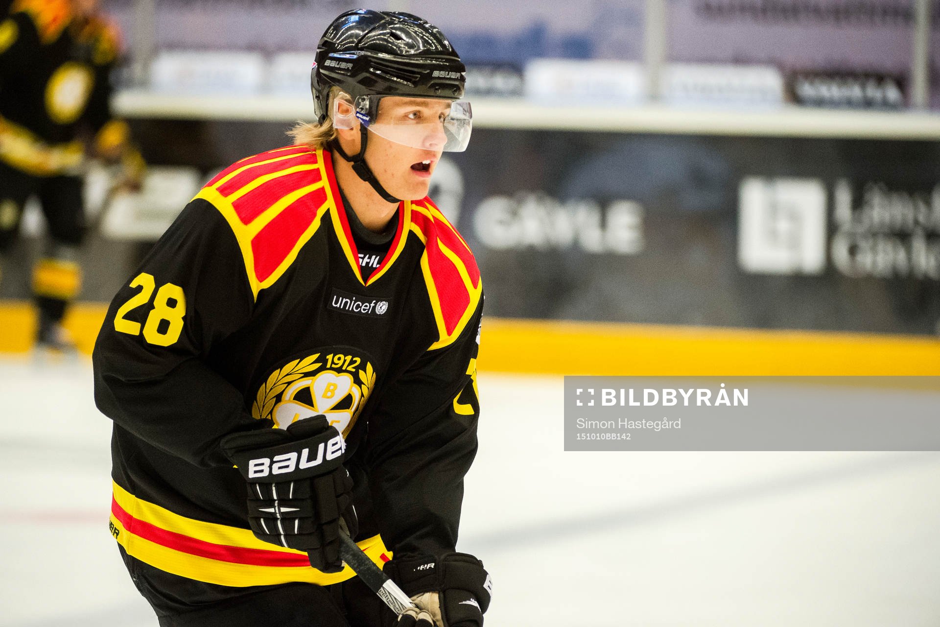 Brynäs Hampus Eriksson före ishockeymatchen i SHL mellan