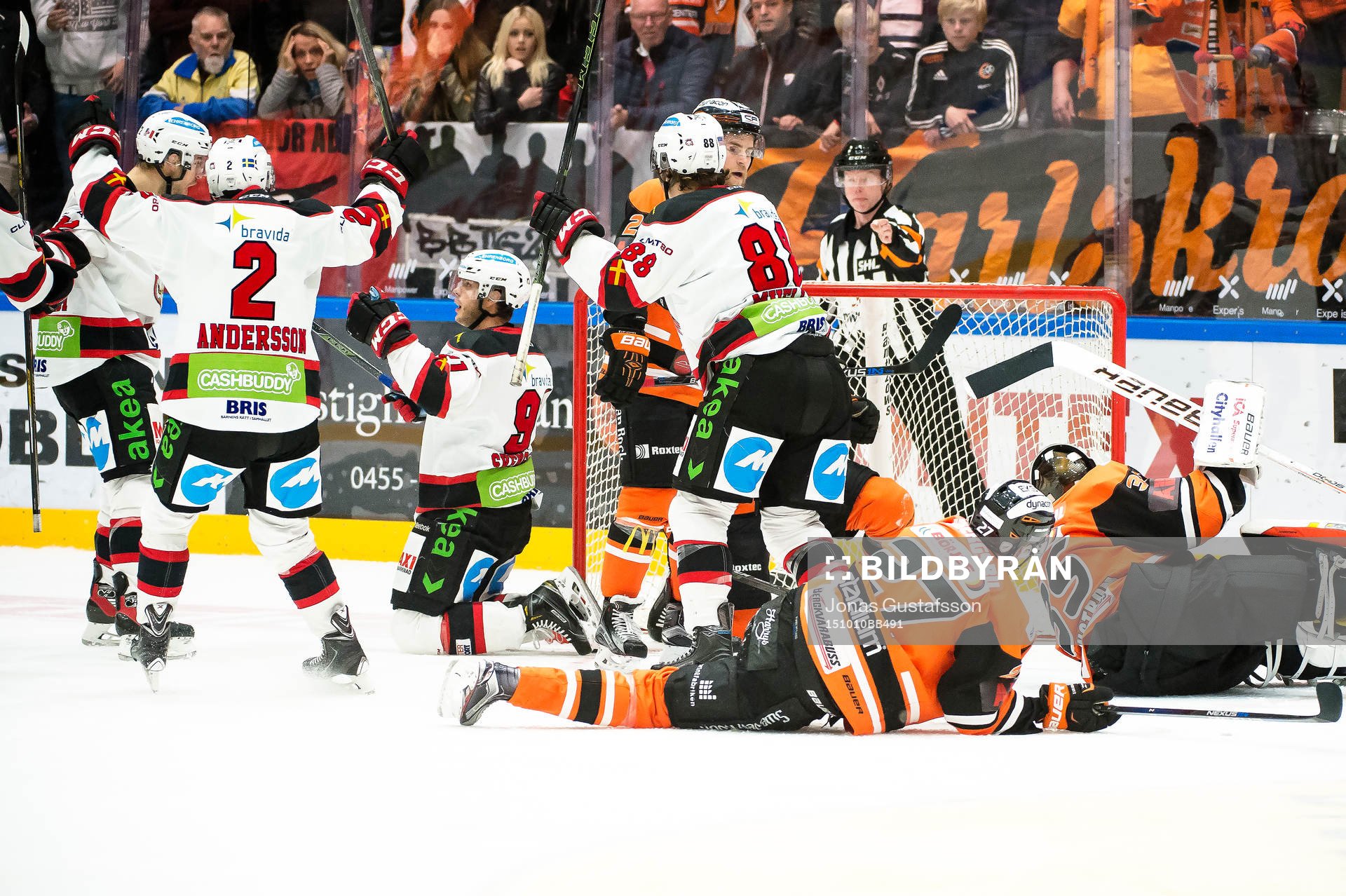 Malmö Redhawks Björn Svensson har gjort 2-3 till Malmö