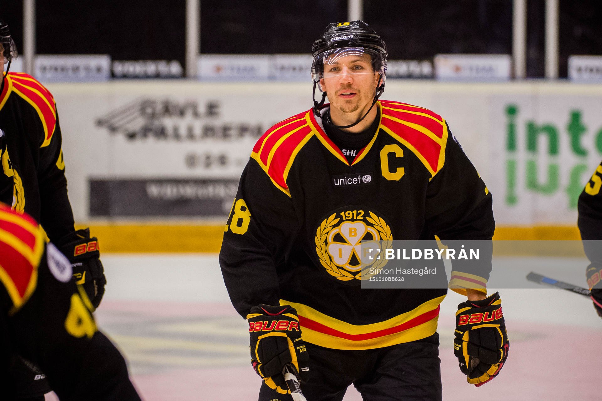 Brynäs Anton Rödin jublar
