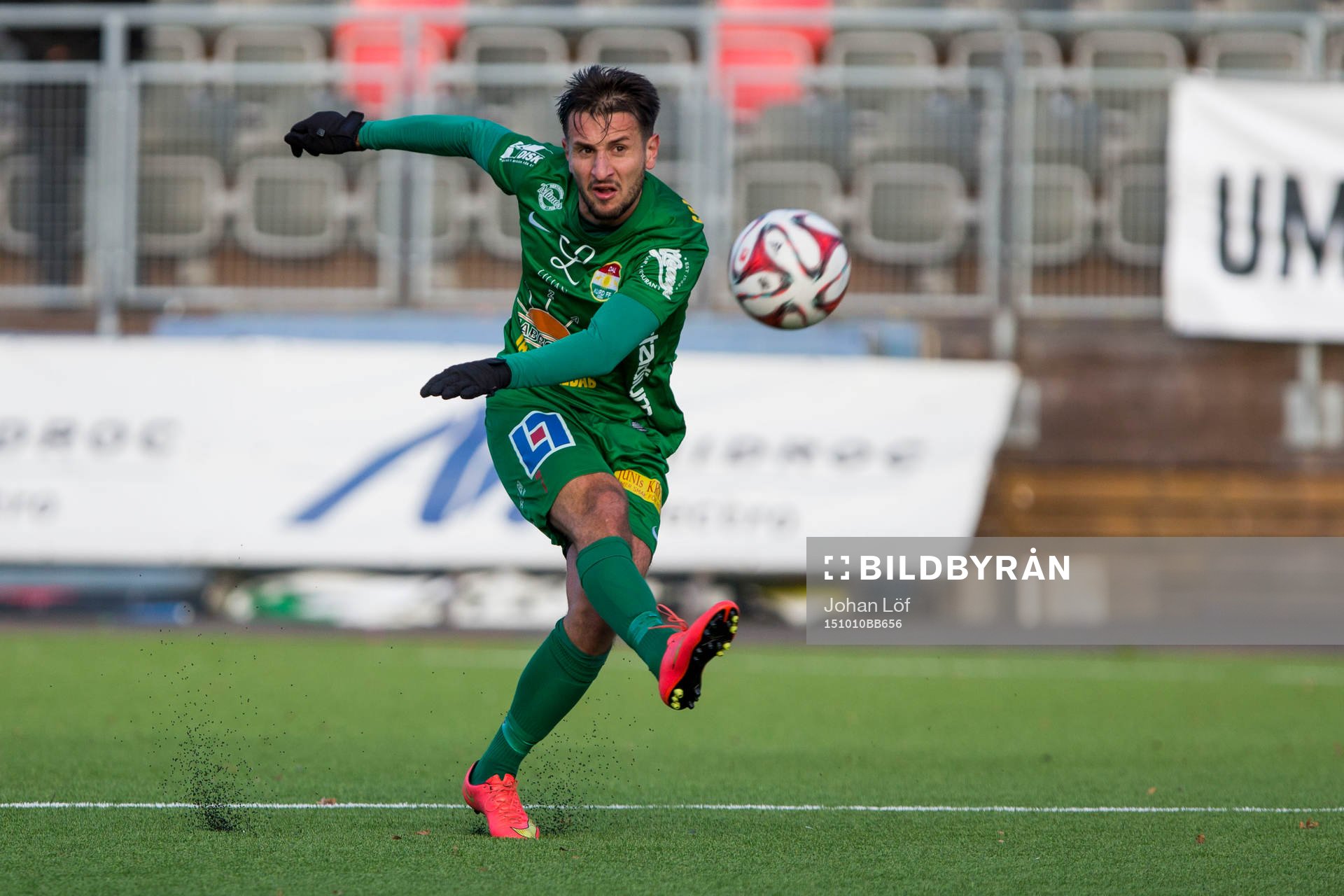 Dalkurds Armin Tankovic under fotbollsmatchen i division 1 norra  mellan Umeå och Dalkurd den 10 oktober 2015 i Umeå.