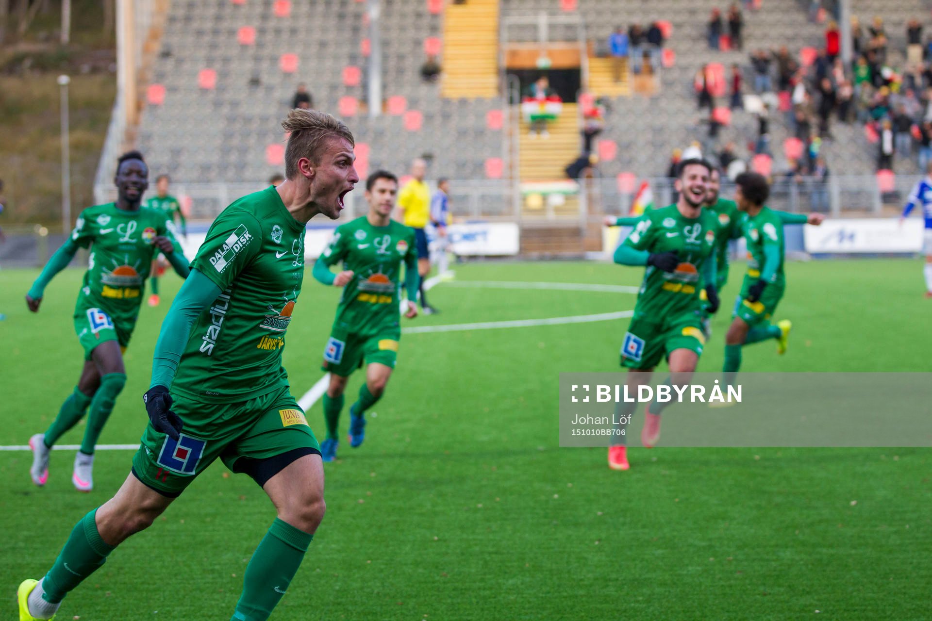 Dalkurds Erik Törnros jublar