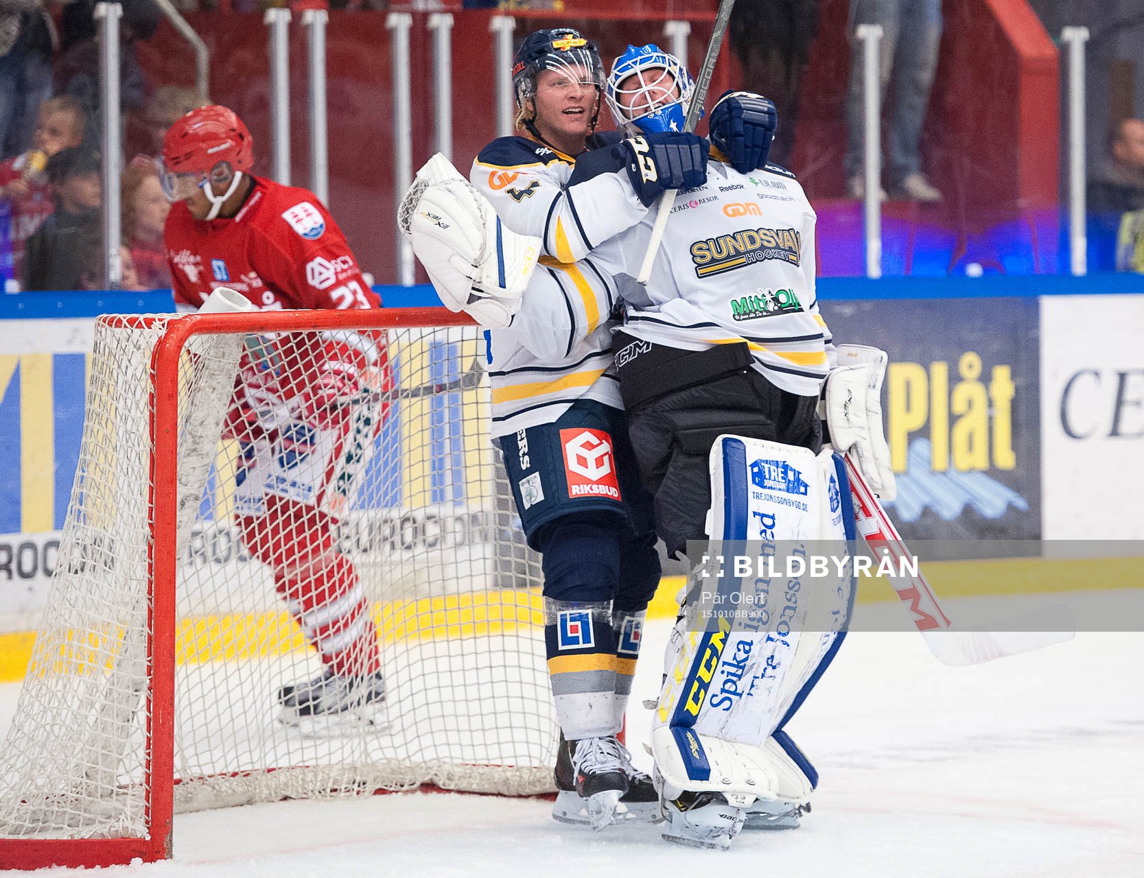 Sundsvalls Mathias Månsson jublar