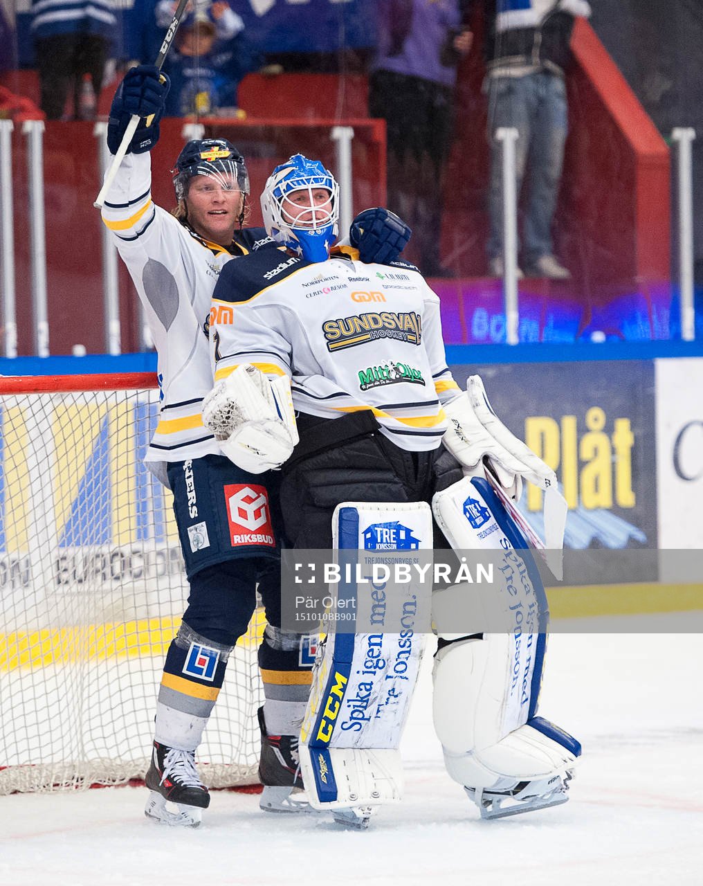 Sundsvalls Mathias Månsson jublar