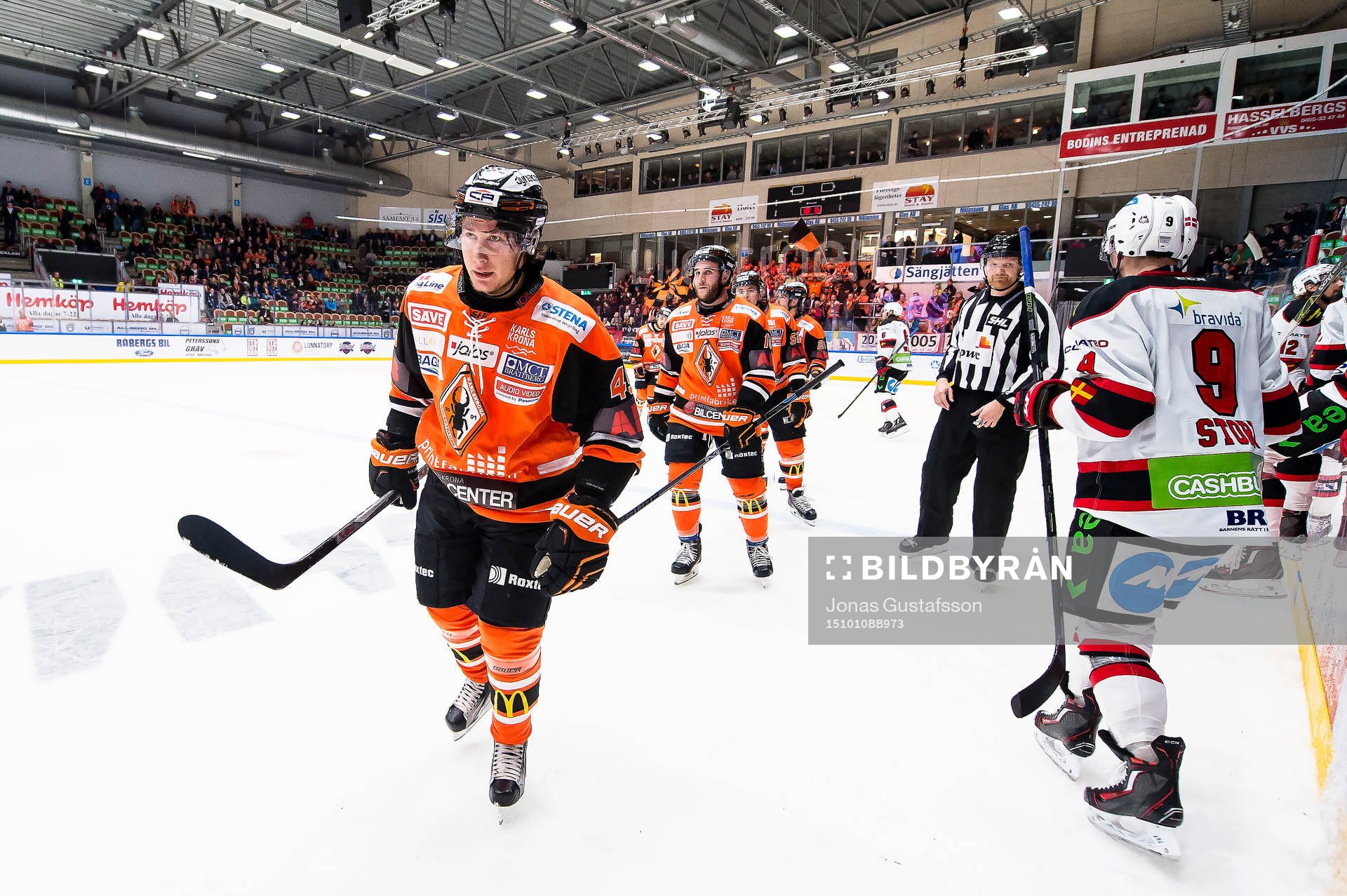 Karlskronas Filip Cruseman har gjort 4-7 till Karlskrona