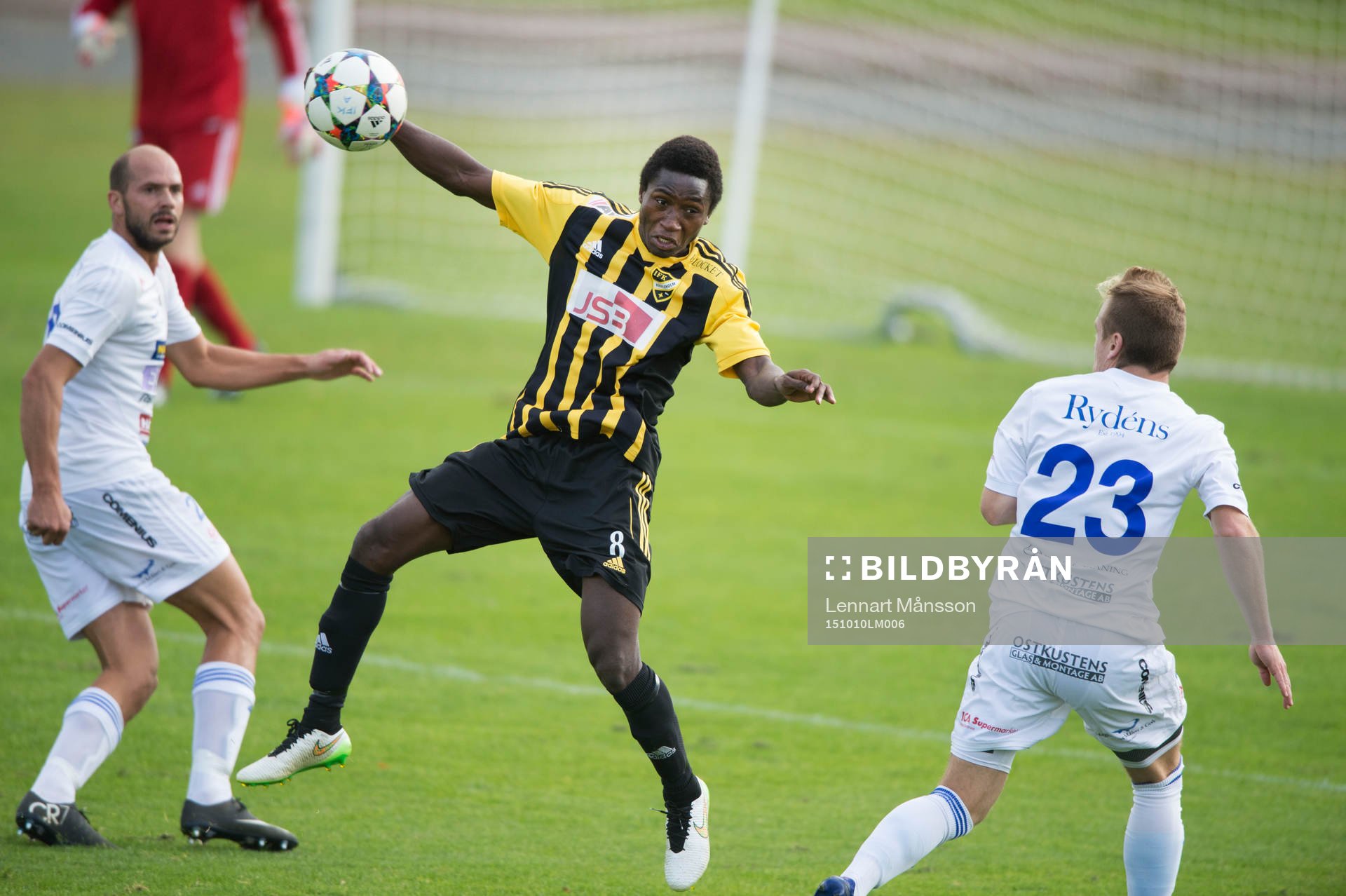 IFK Hässleholms Mamudu Moro i matchen i division 2 mellan