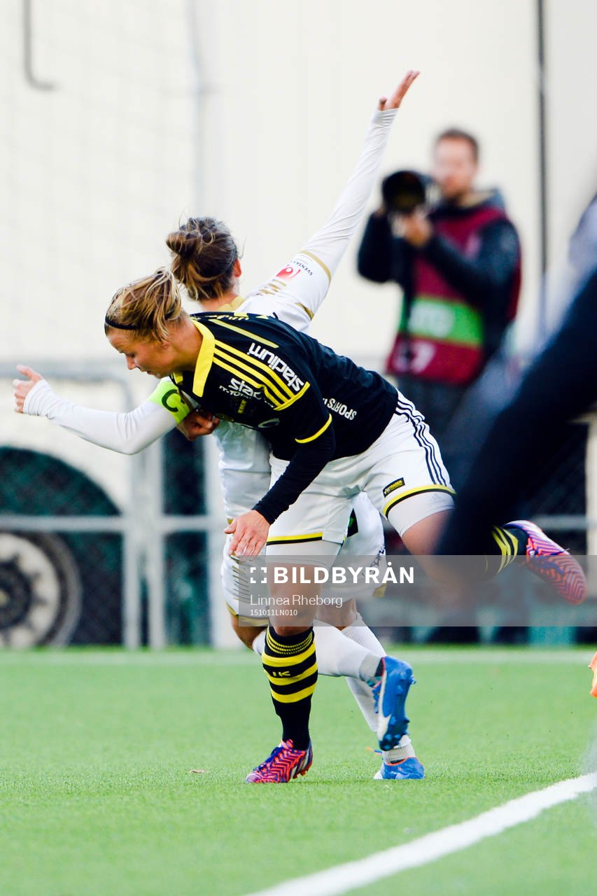 AIKs Maija Saari och Rosengårds Lina Nilsson