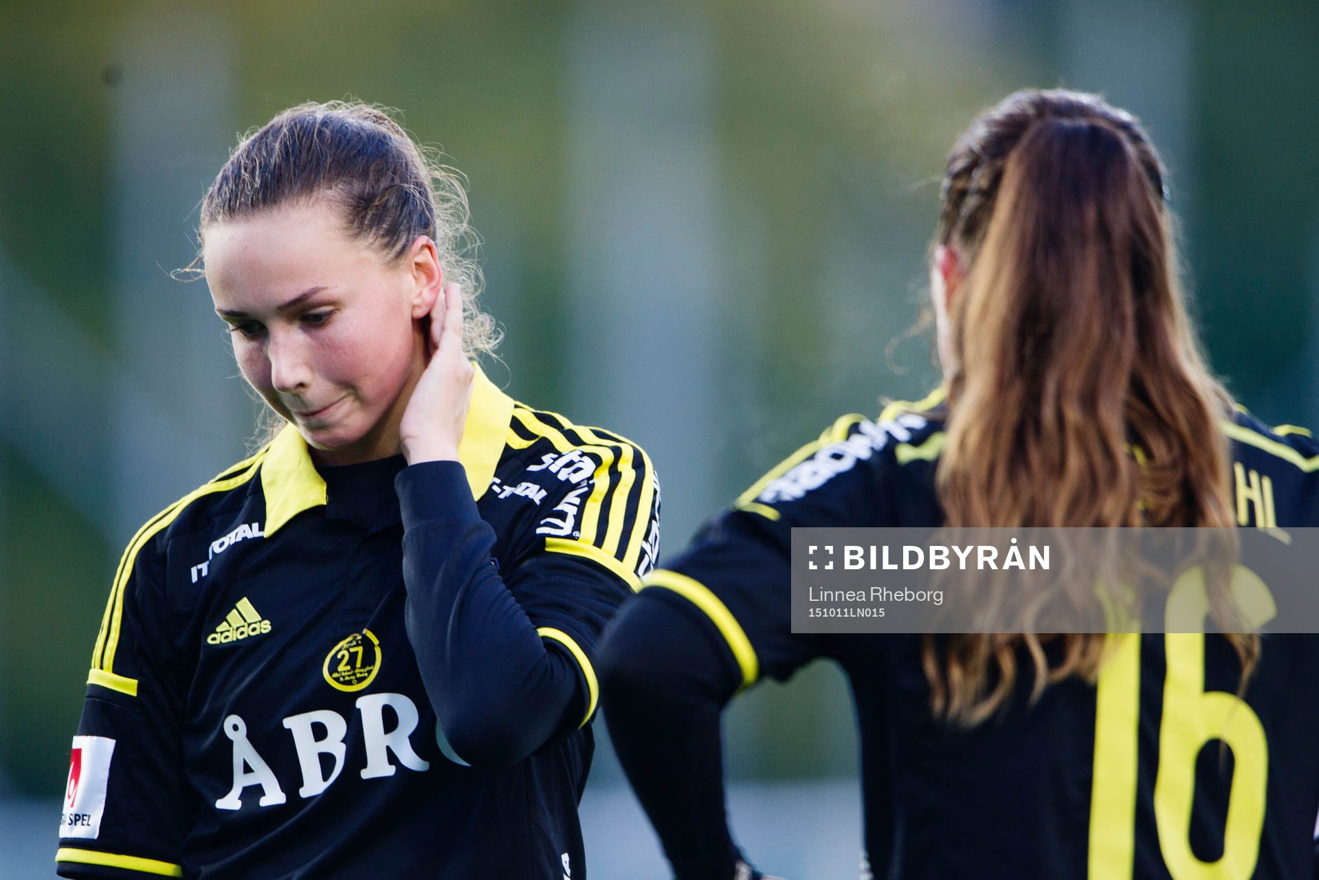 AIKs Jessica Thorin och Filippa Angeldal deppar