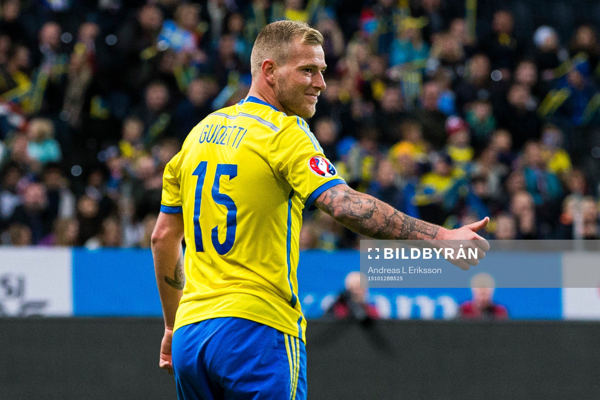 Sveriges John Guidetti gör tummen upp