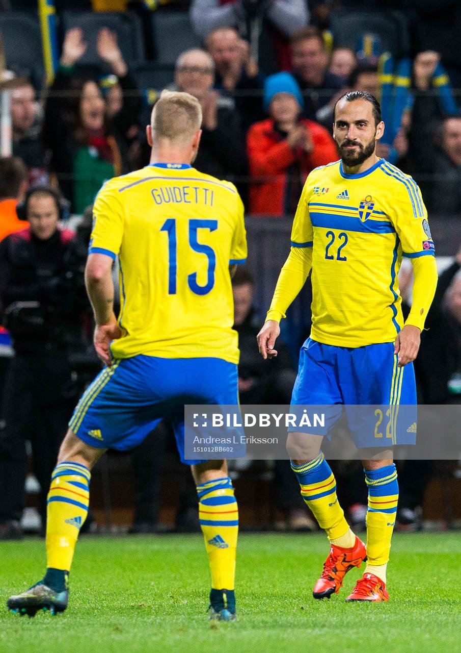 Sveriges Erkan Zengin jublar