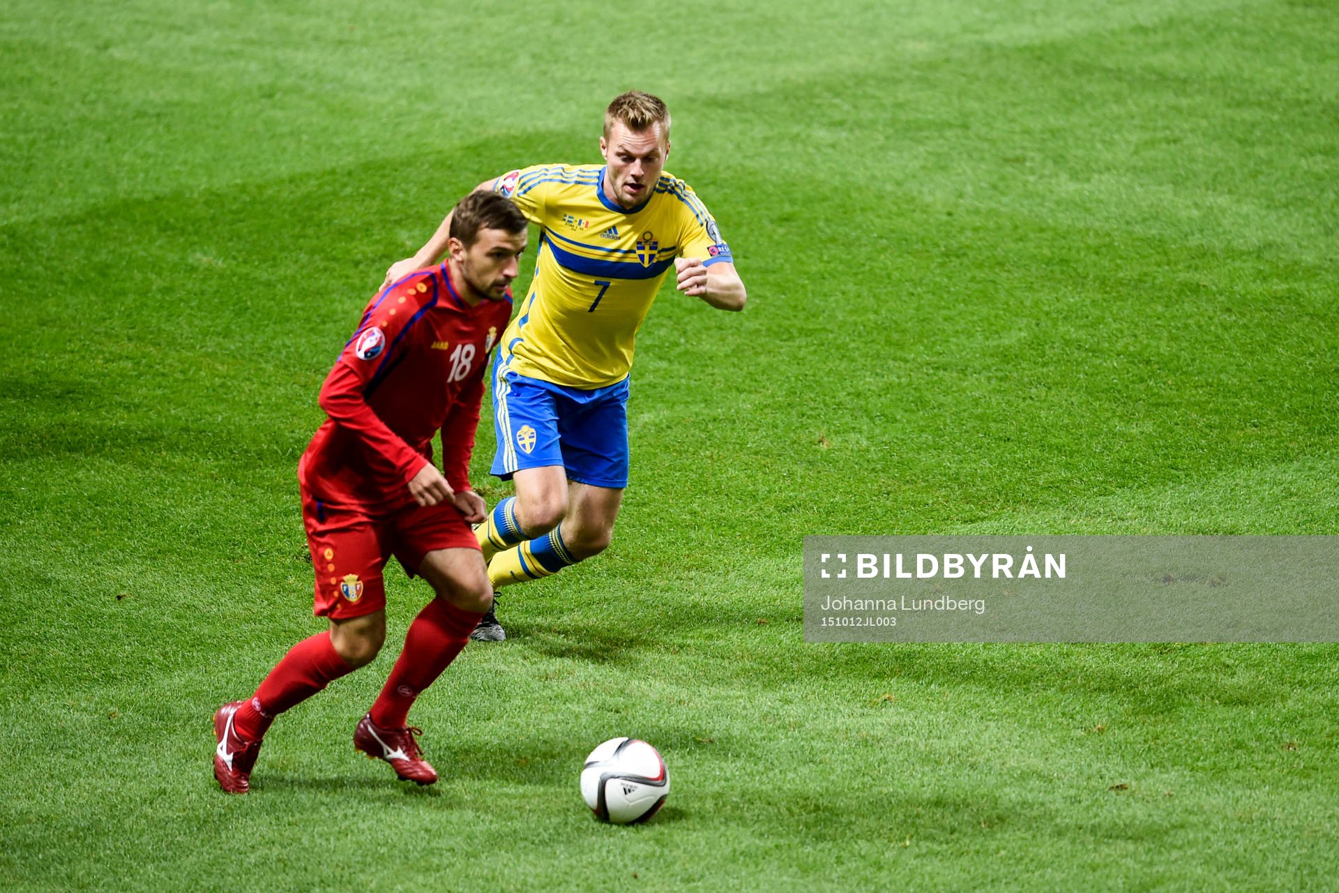 Moldaviens Artur Patraş och Sveriges Sebastian Larsson