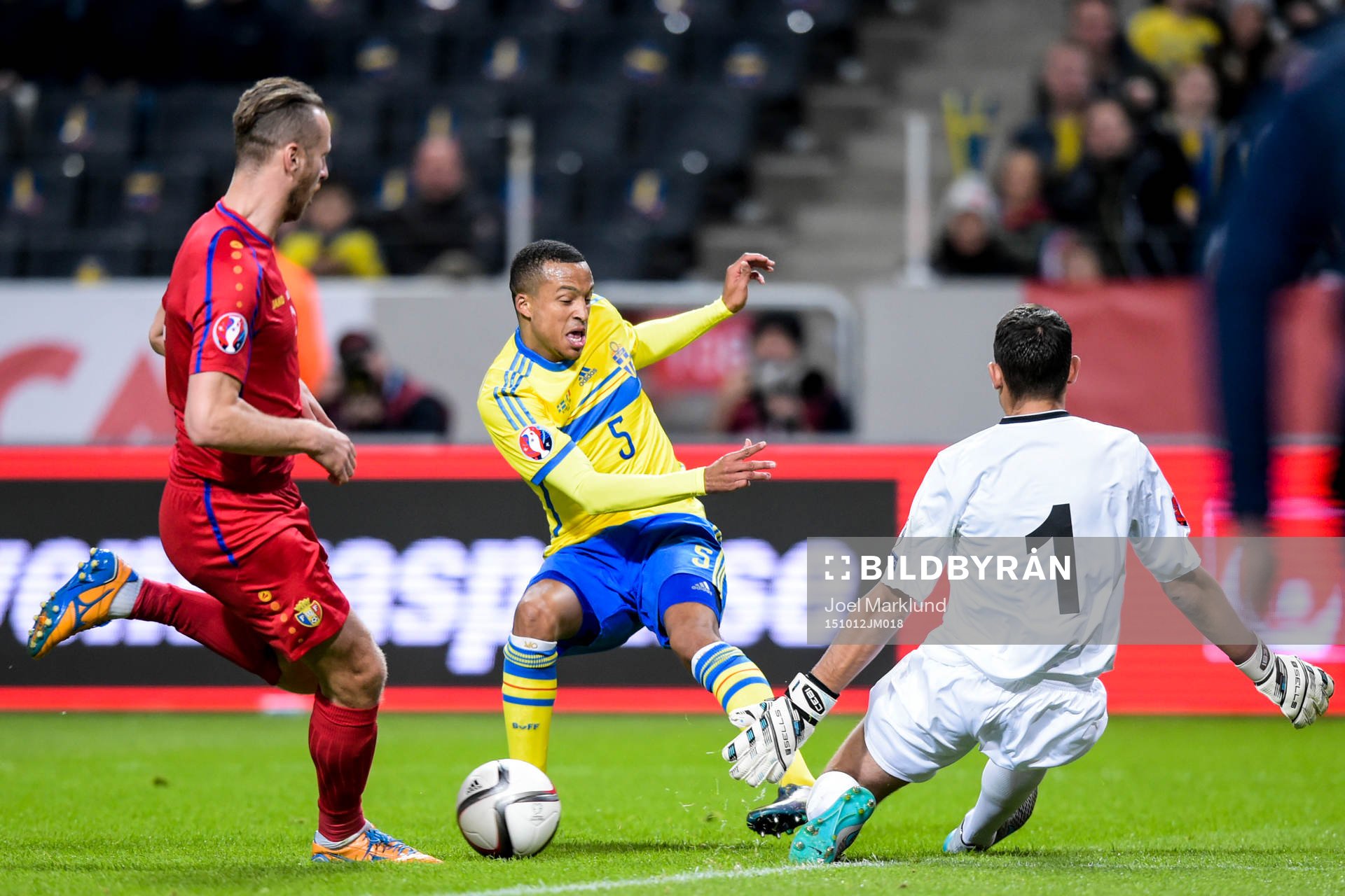 Sveriges Martin Olsson utmanar Moldaviens Victor