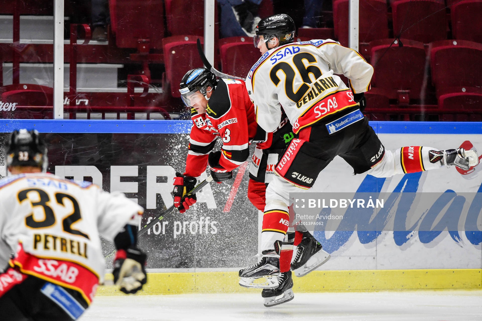 Malmö Redhawks Kent McDonell och Luleås Peter Cehlarik