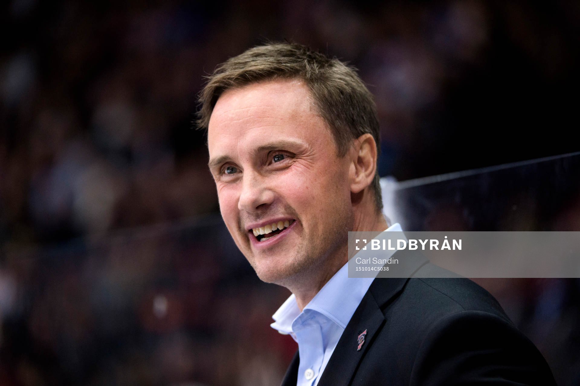 Frölundas tränare Roger Rönnberg jublar