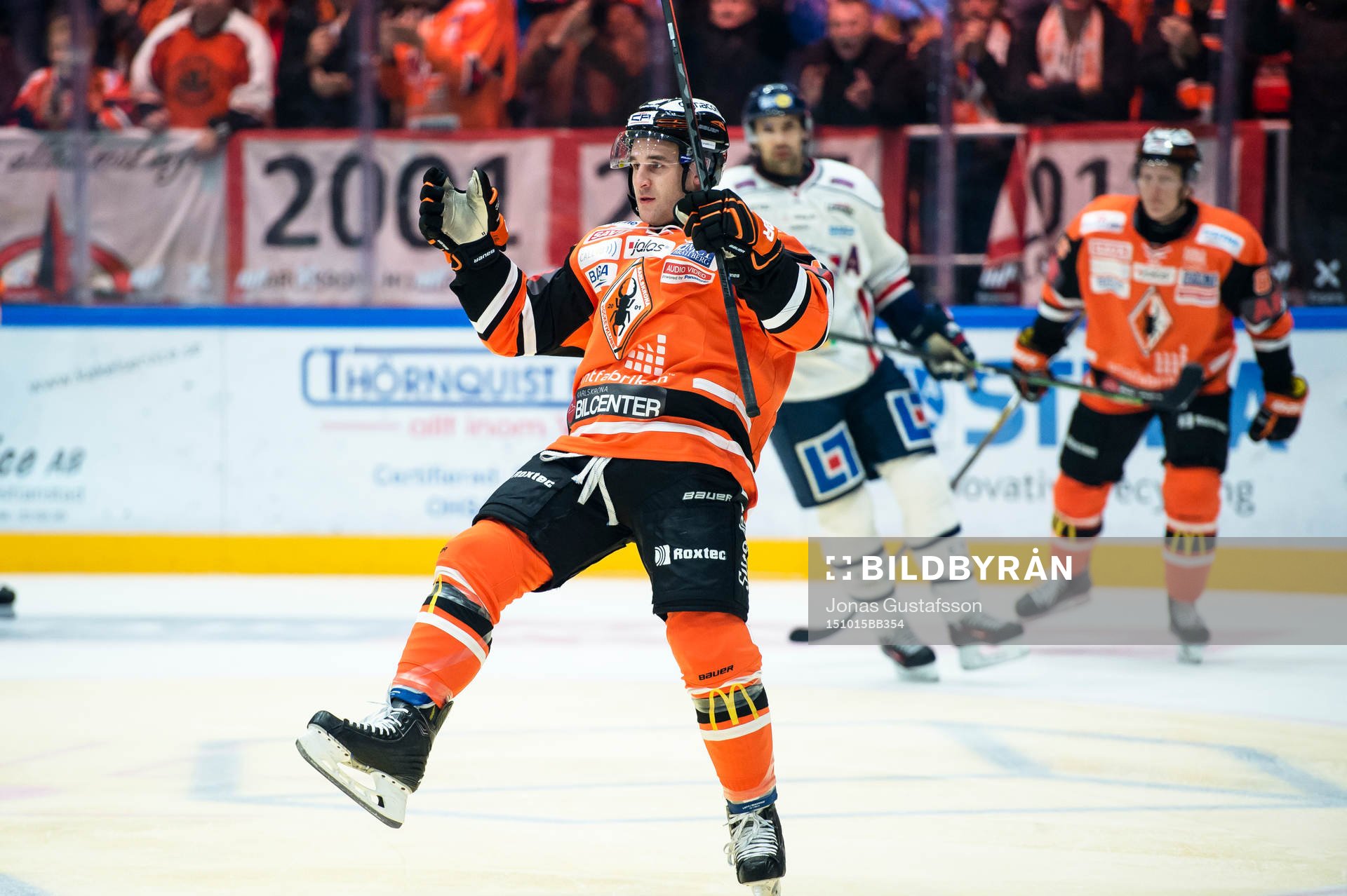 Karlskronas John Henrion  har gjort 1-3